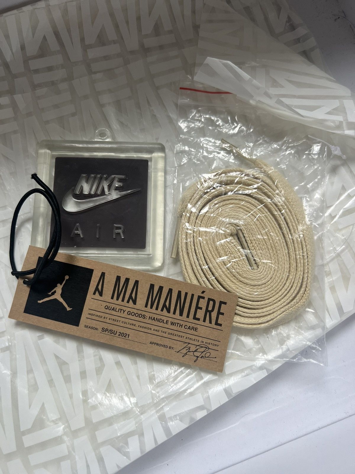 A Ma Maniere × Jordan Brand Jordan 3 x A Ma Maniere 10M Size US 10 / EU 43 - 14 Thumbnail