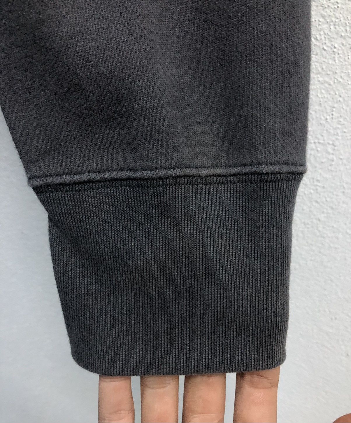 Uniqlo Vintage Uniqlo Musee Du Louvre x Peter Saville Sweatshirt Size US XXL / EU 58 / 5 - 7 Thumbnail