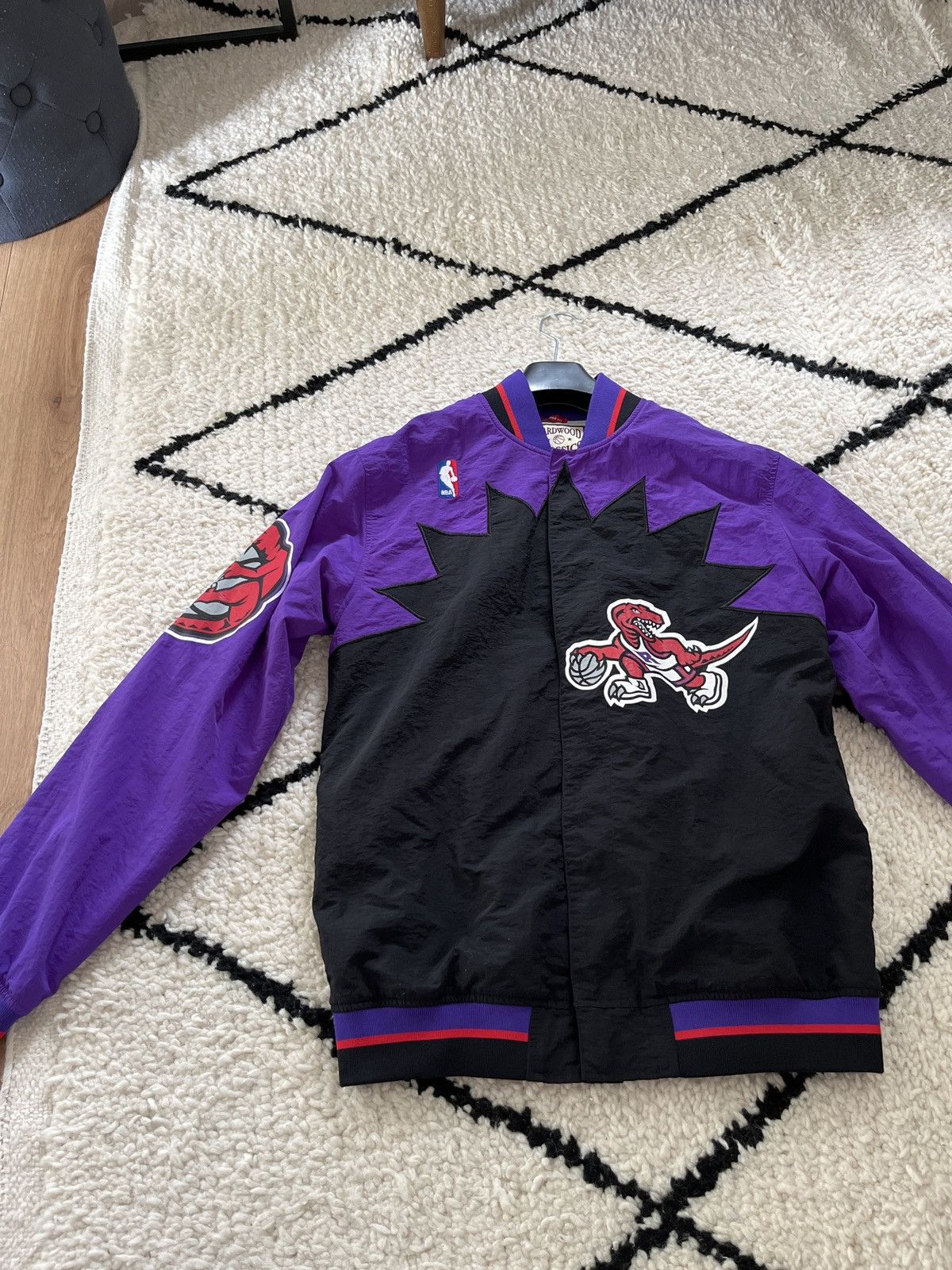 Adidas × NBA × Nike NBA vintage bomber Size US M / EU 48-50 / 2 - 6 Thumbnail