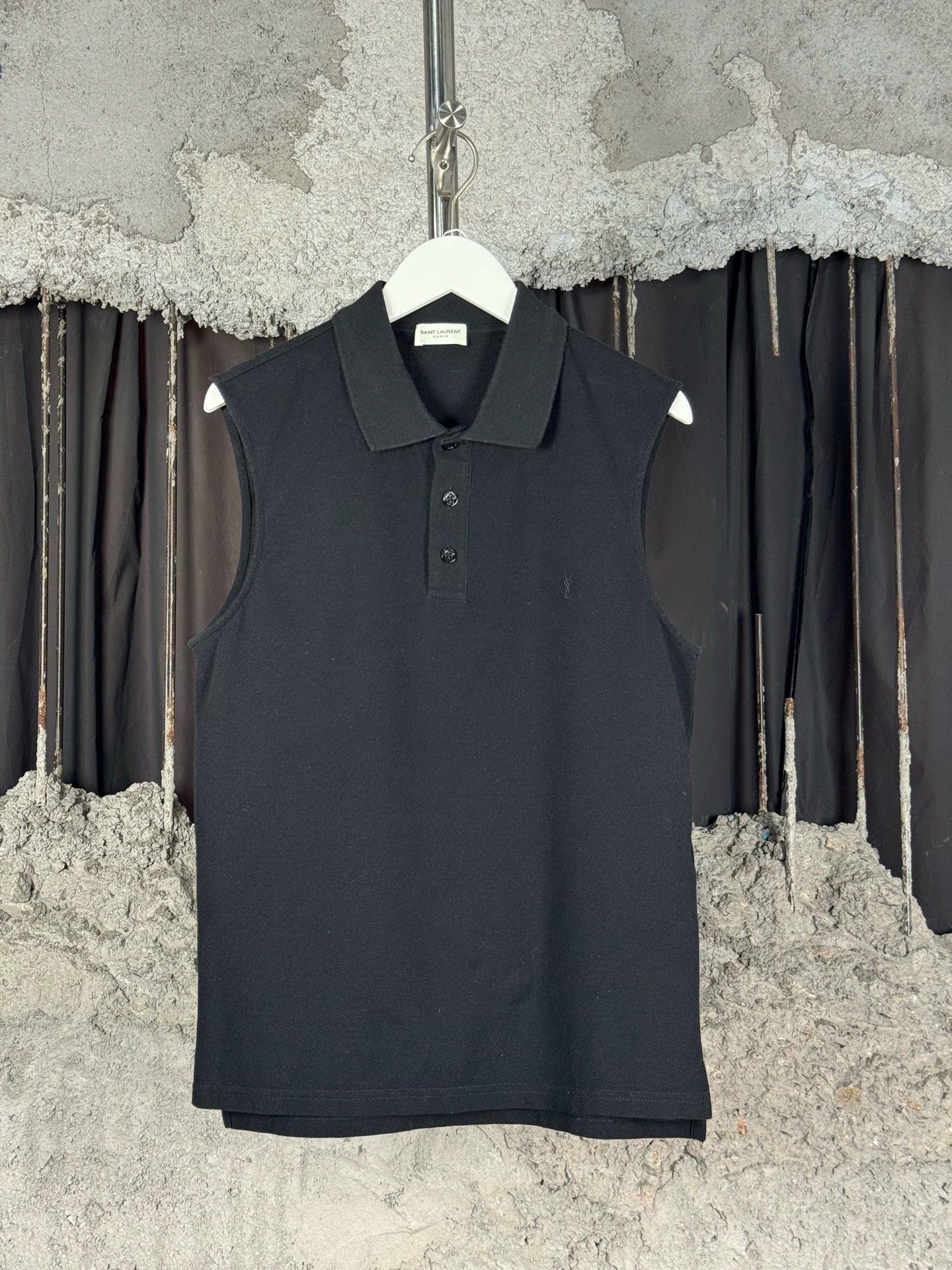 Saint Laurent Paris SLP Embroidered Logo Sleeveless Shirt s 99 New Size S / US 4 / IT 40 - 1 Thumbnail