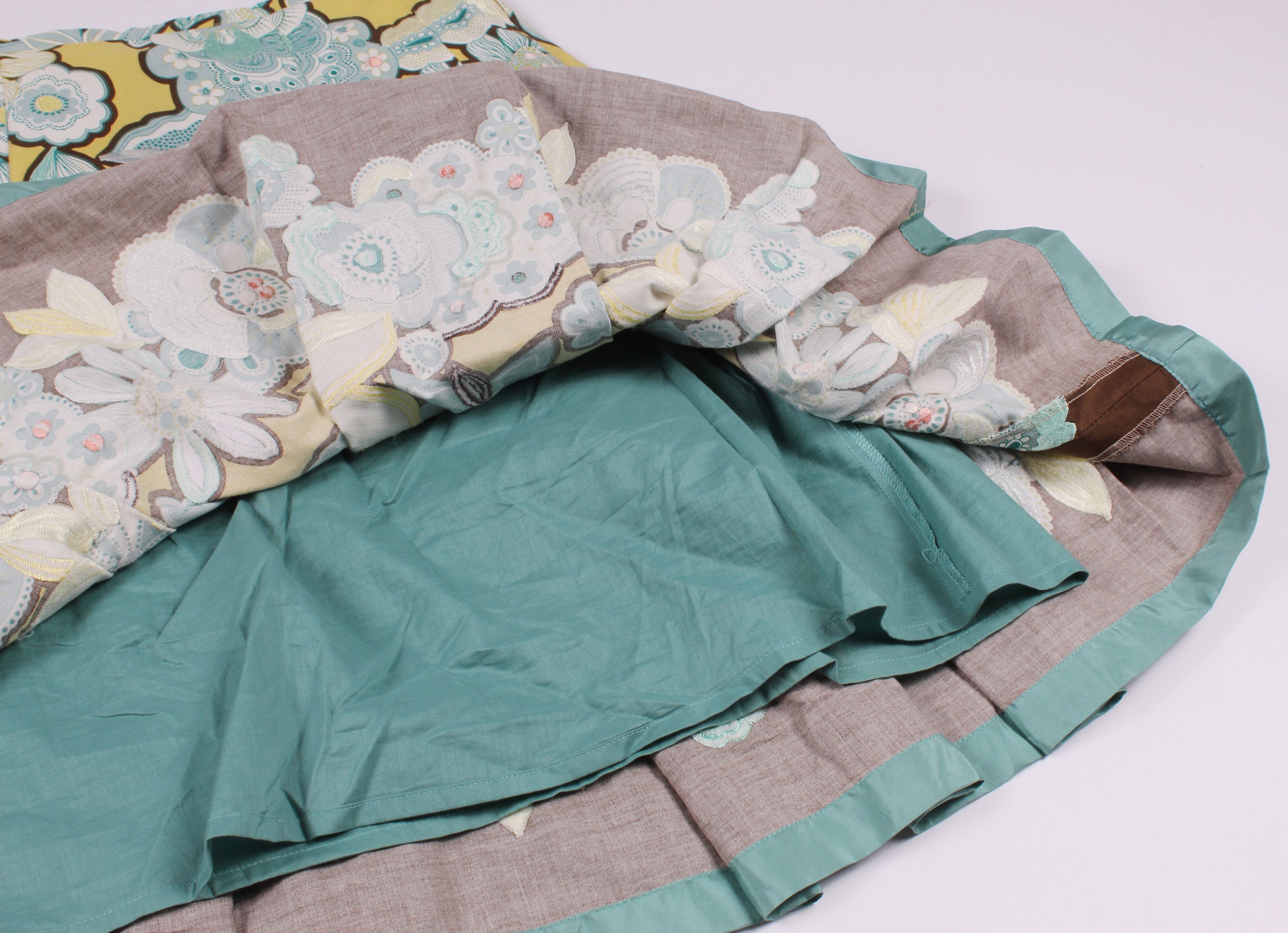 Max Mara × Weekend Max Mara Weekend Max Mara Flora Embroidered Midi Skirt Size 27" / US 4 / IT 40 - 5 Thumbnail