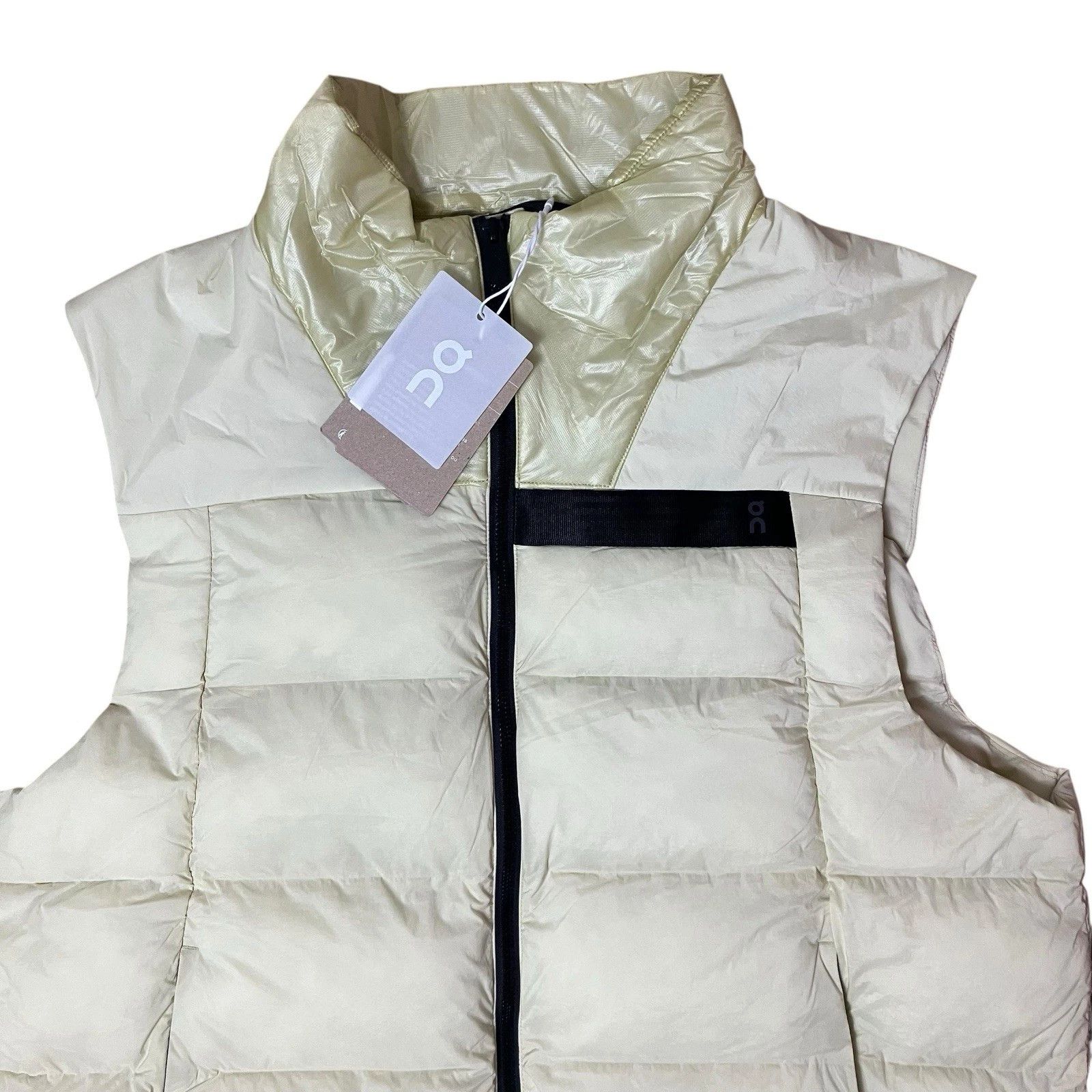 On On Running Challenger Vest Mens L Yellow Size US L / EU 52-54 / 3 - 17 Thumbnail
