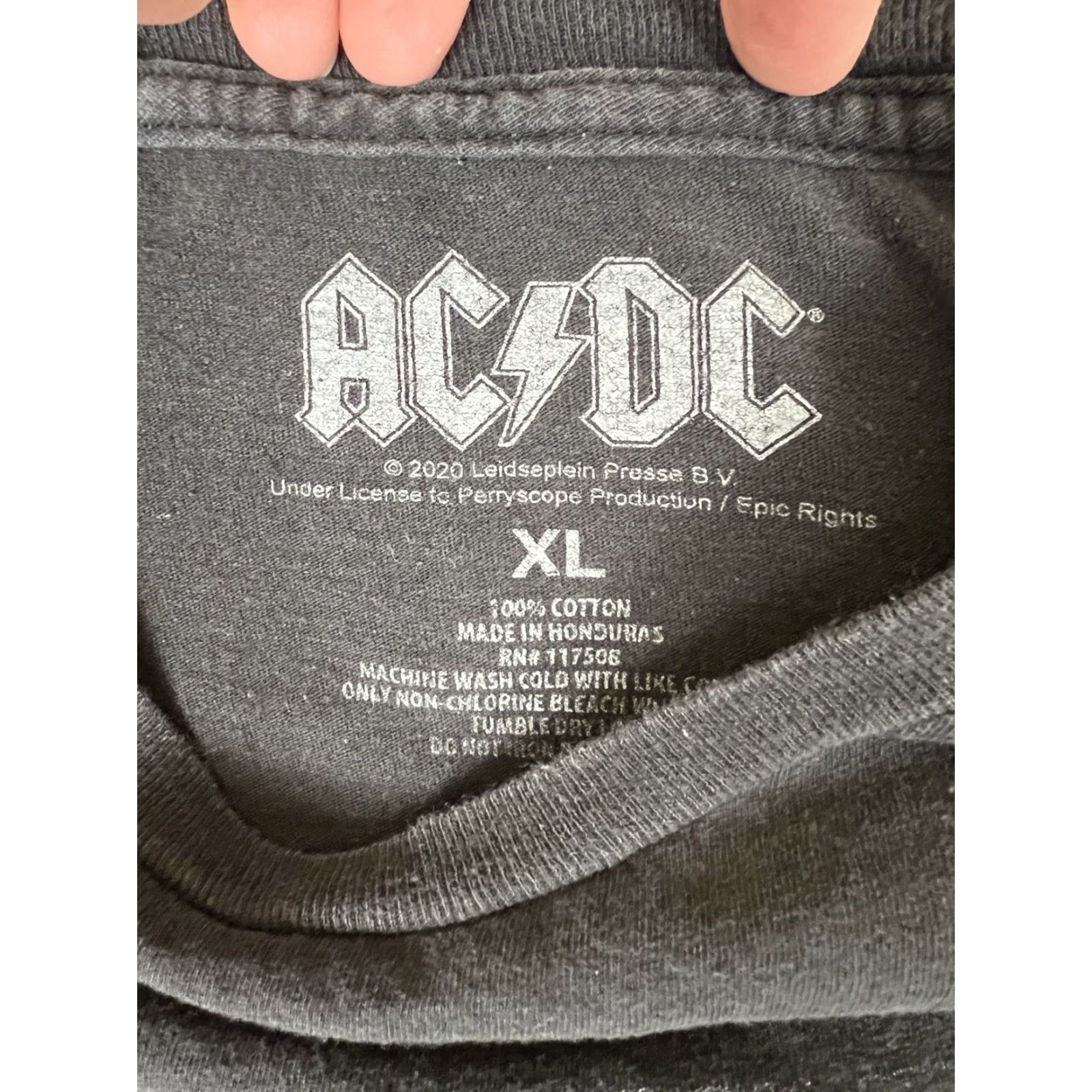 Vintage **AC DC Highway To Hell T-Shirt Men's XL Black Crew Neck Graphic** User: **AC DC Highway To Hell T-Shirt Men's XL Black Crew Neck Graphic** Size US XL / EU 56 / 4 - 5 Thumbnail