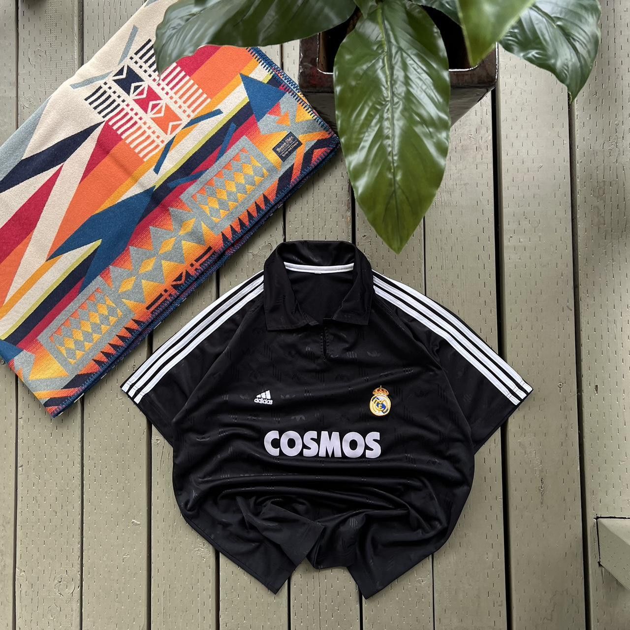 Adidas Real Madrid soccer jersey 2000 2001 Size XL Vintage Rare Size US XL / EU 56 / 4 - 2 Thumbnail