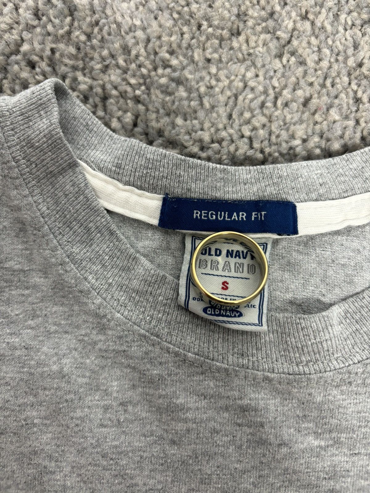 Old Navy Y2k gray old navy spell out long sleeve tshirt Size US S / EU 44-46 / 1 - 5 Thumbnail