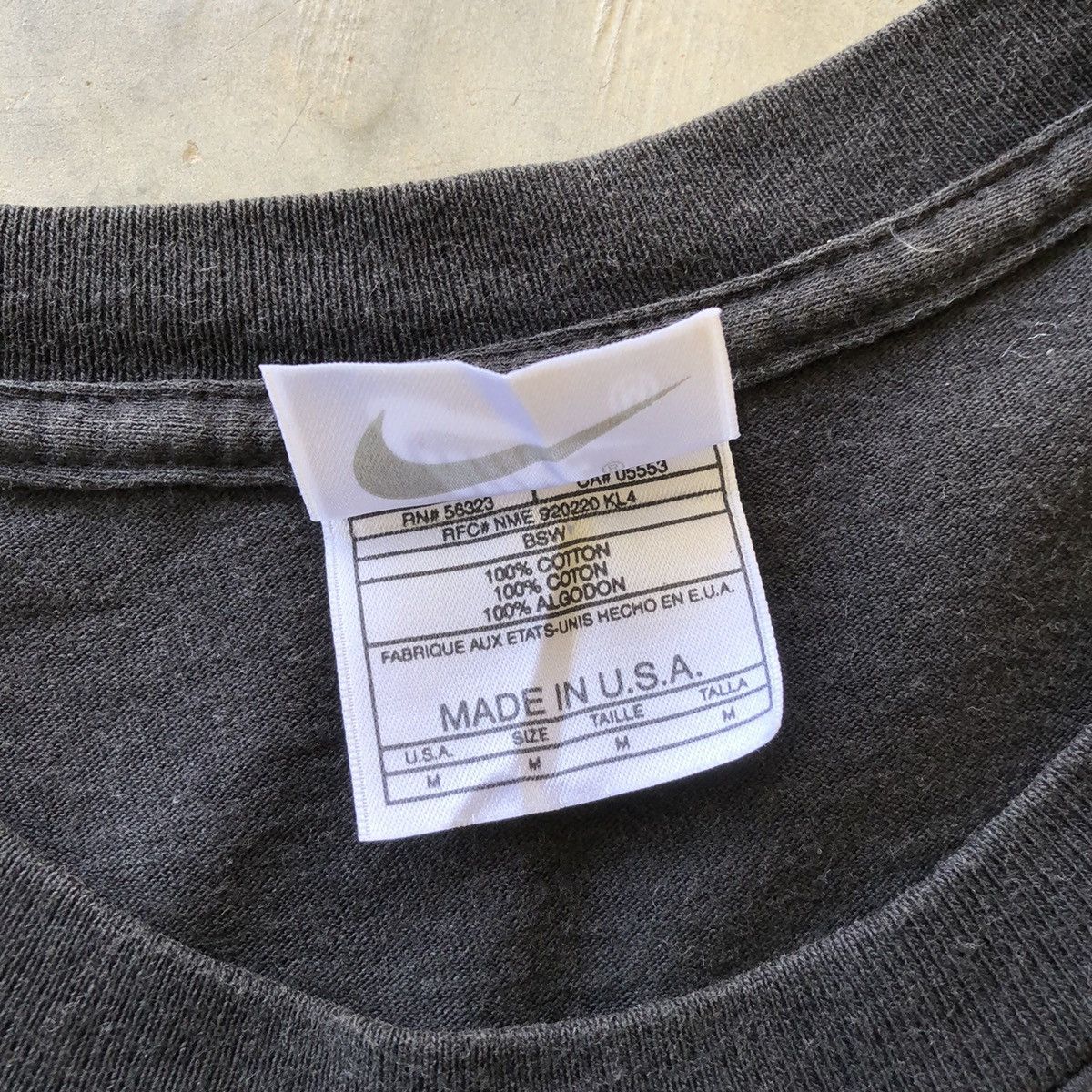 Nike NIKE Endorphins Rare Print Design T-Shirt Size US M / EU 48-50 / 2 - 8 Thumbnail