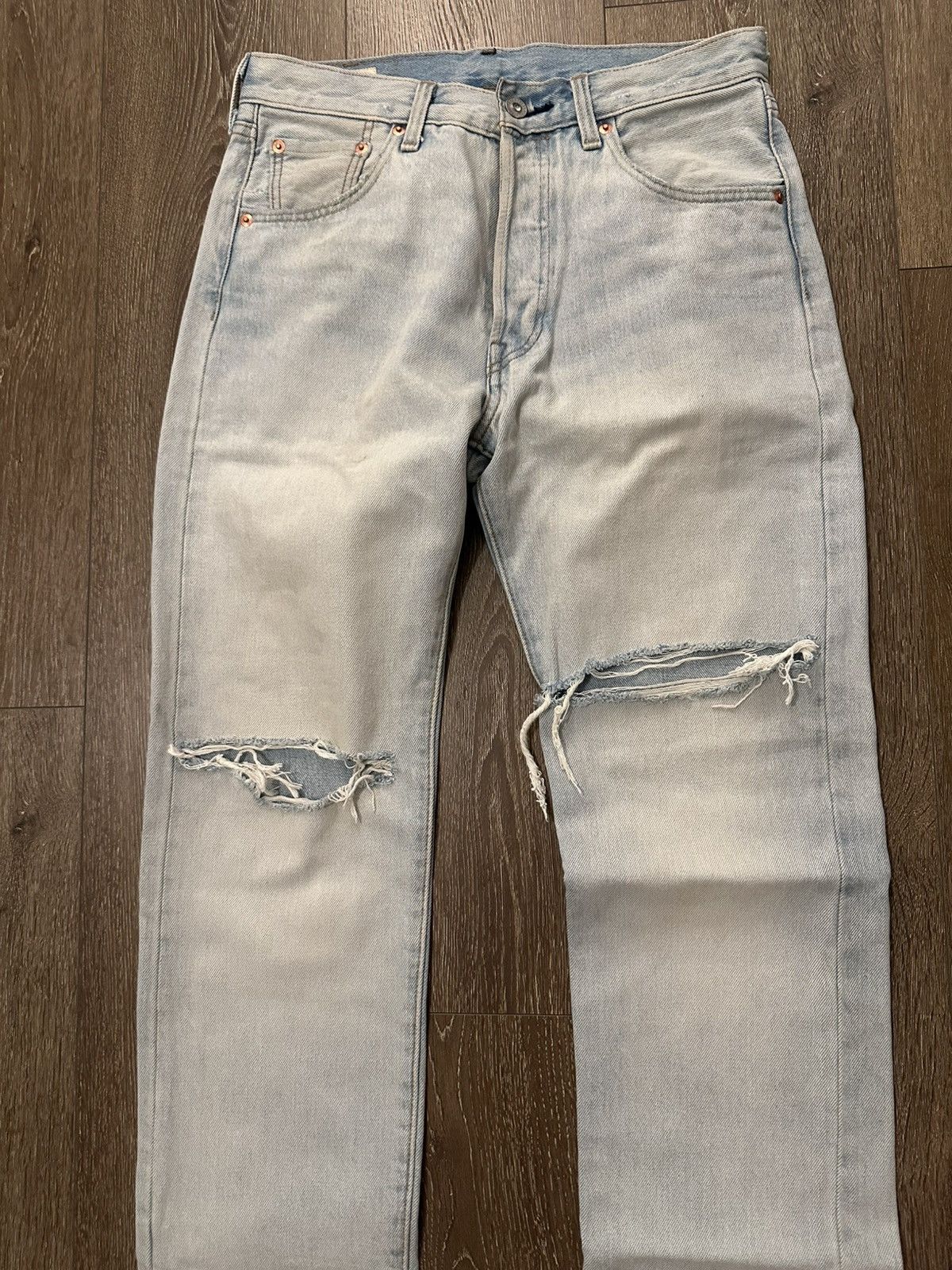 Levi's Levi’s 501 Premium knee ripped jeans 29/32 Size US 29 - 3 Thumbnail