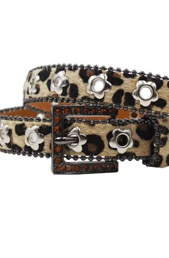 Vintage The beads and the rivets yellow lux belts Size ONE SIZE - 1 Thumbnail