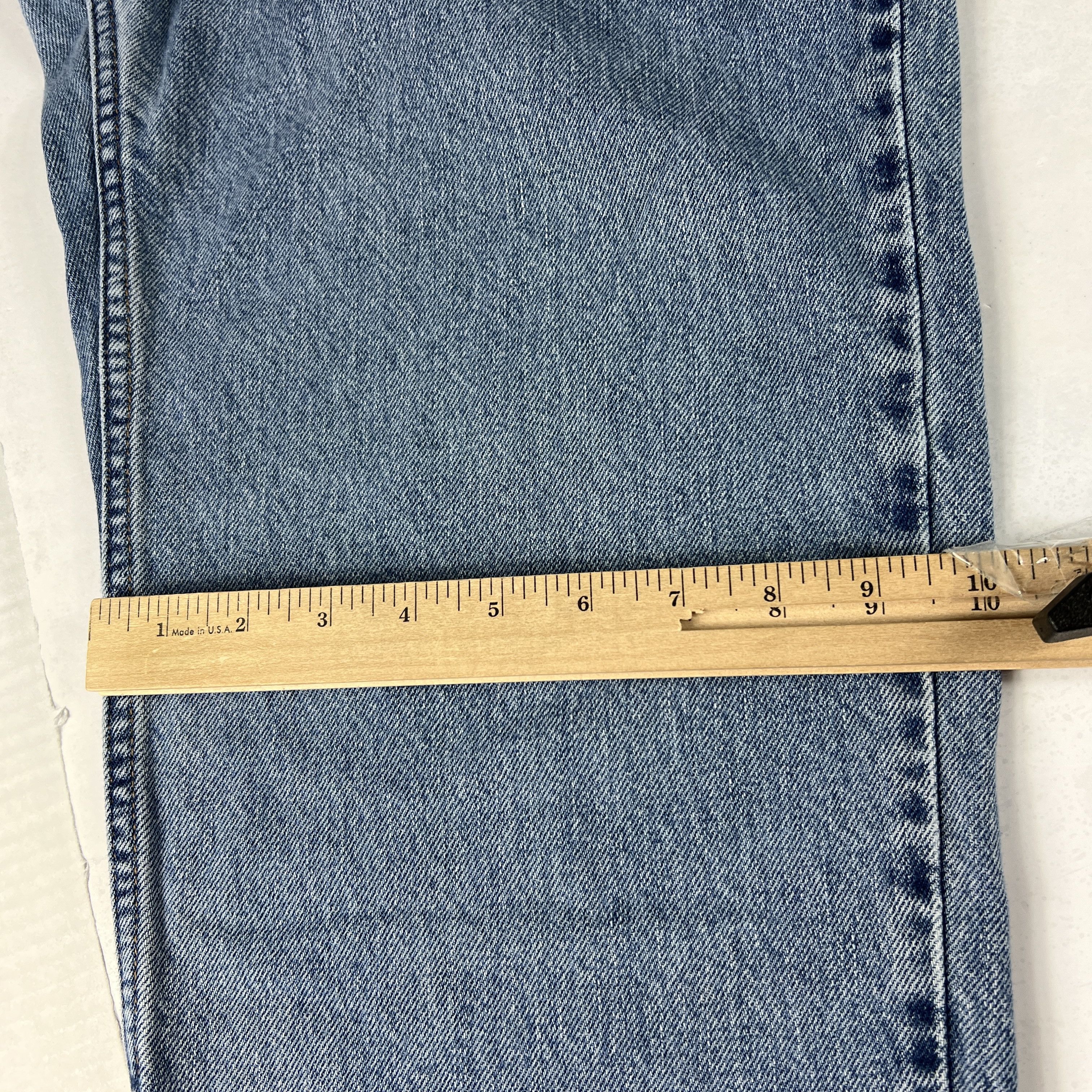Levi's × Vintage Y2K Levi's Jeans 550 Relaxed Blue Faded Cotton Denim Size US 33 - 21 Thumbnail