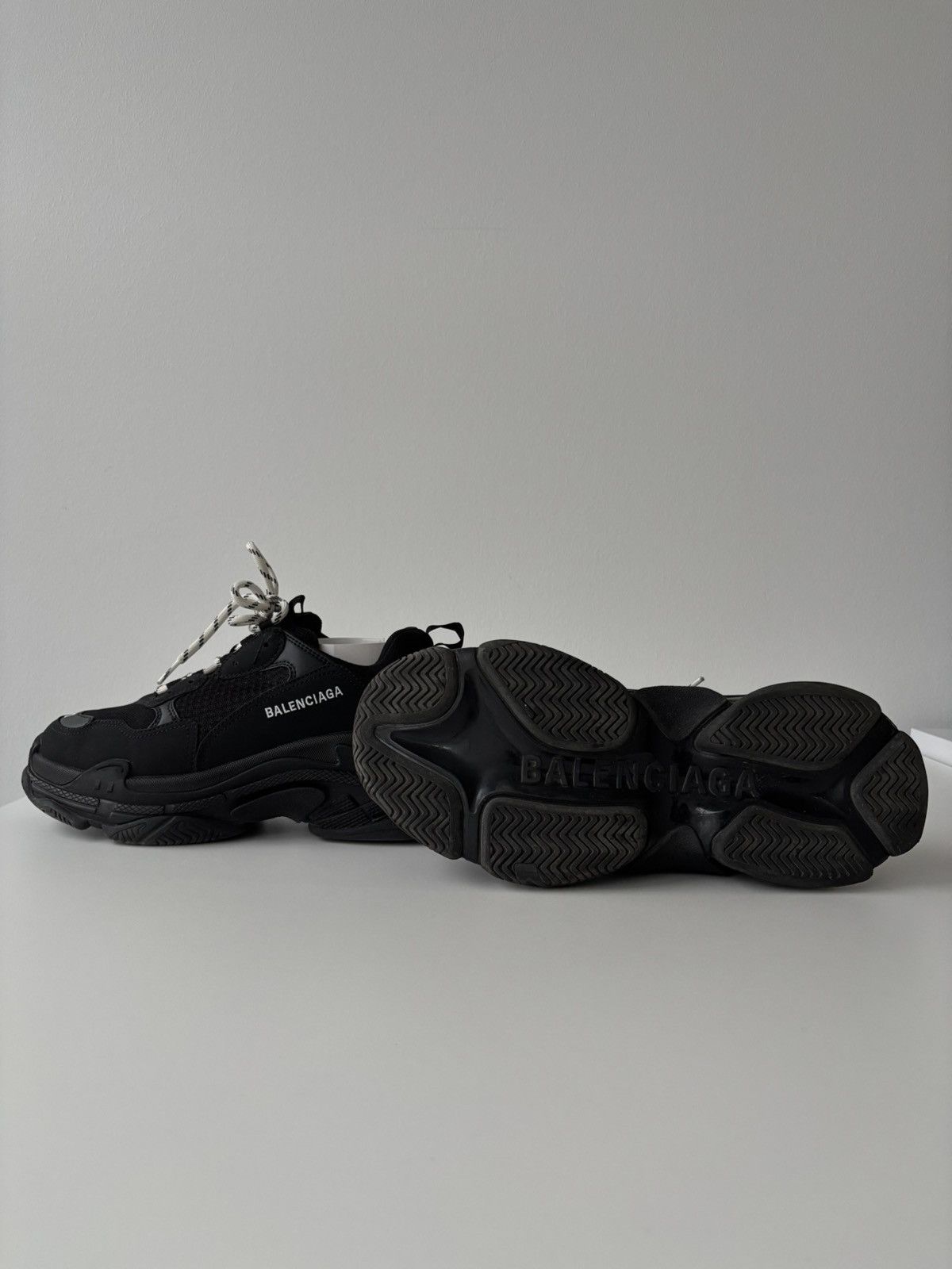 Balenciaga Balenciaga Triple S Black – Size 42 – Near Mint Condition Size US 9 / EU 42 - 8 Thumbnail