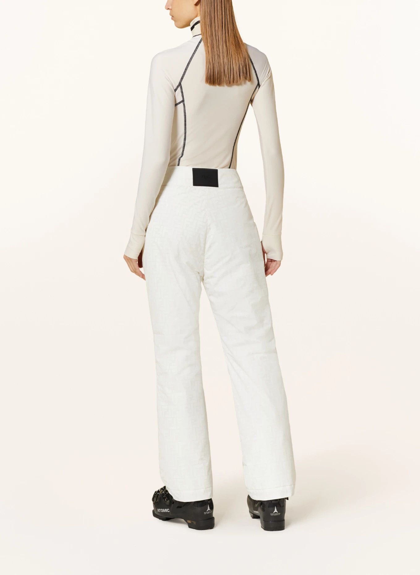 Fendi o1y0925 Sweatpant in Cream Size 25" / US 0 / IT 36 - 4 Thumbnail