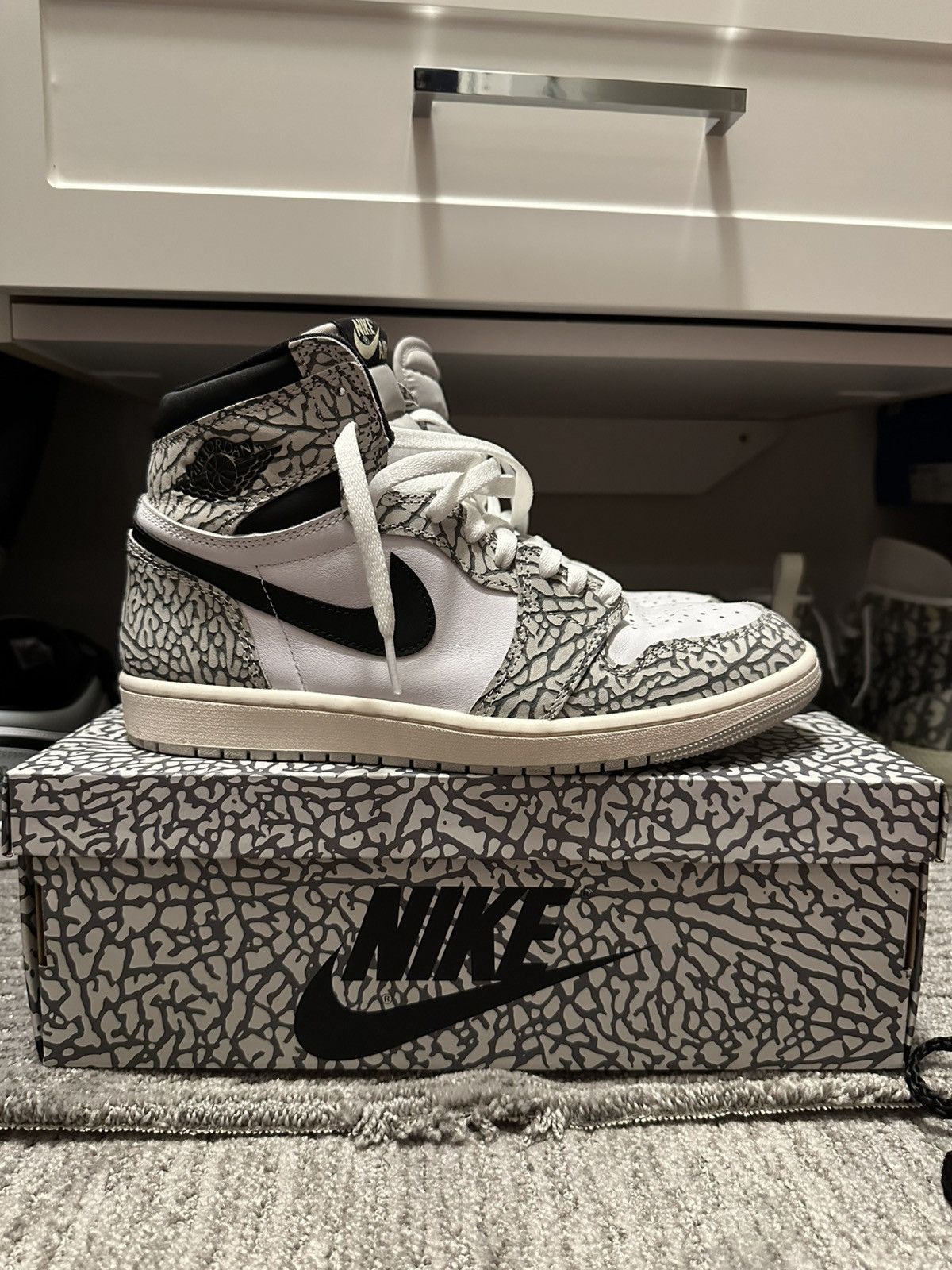 Jordan Brand Jordan 1 High White Cement Size US 9.5 / EU 42-43 - 5 Thumbnail