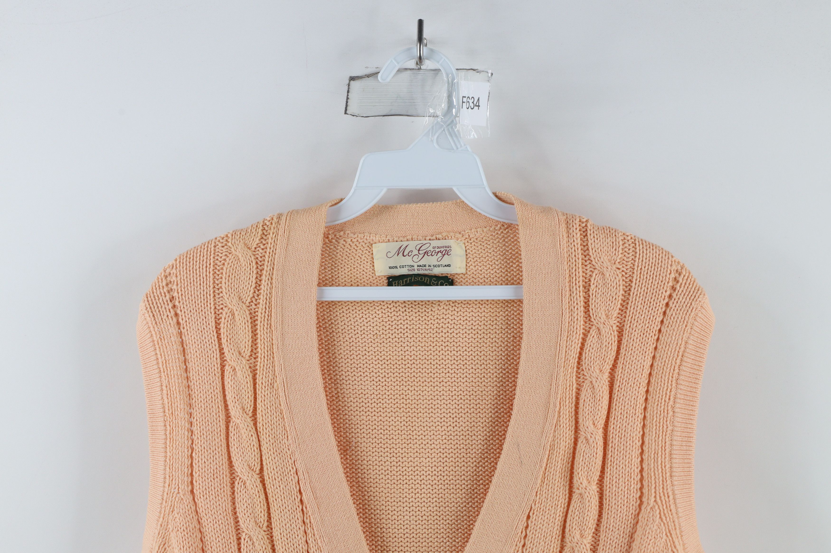 Vintage Vintage 70s Streetwear Cable Knit Cardigan Sweater Vest Pink Size US XL / EU 56 / 4 - 2 Thumbnail