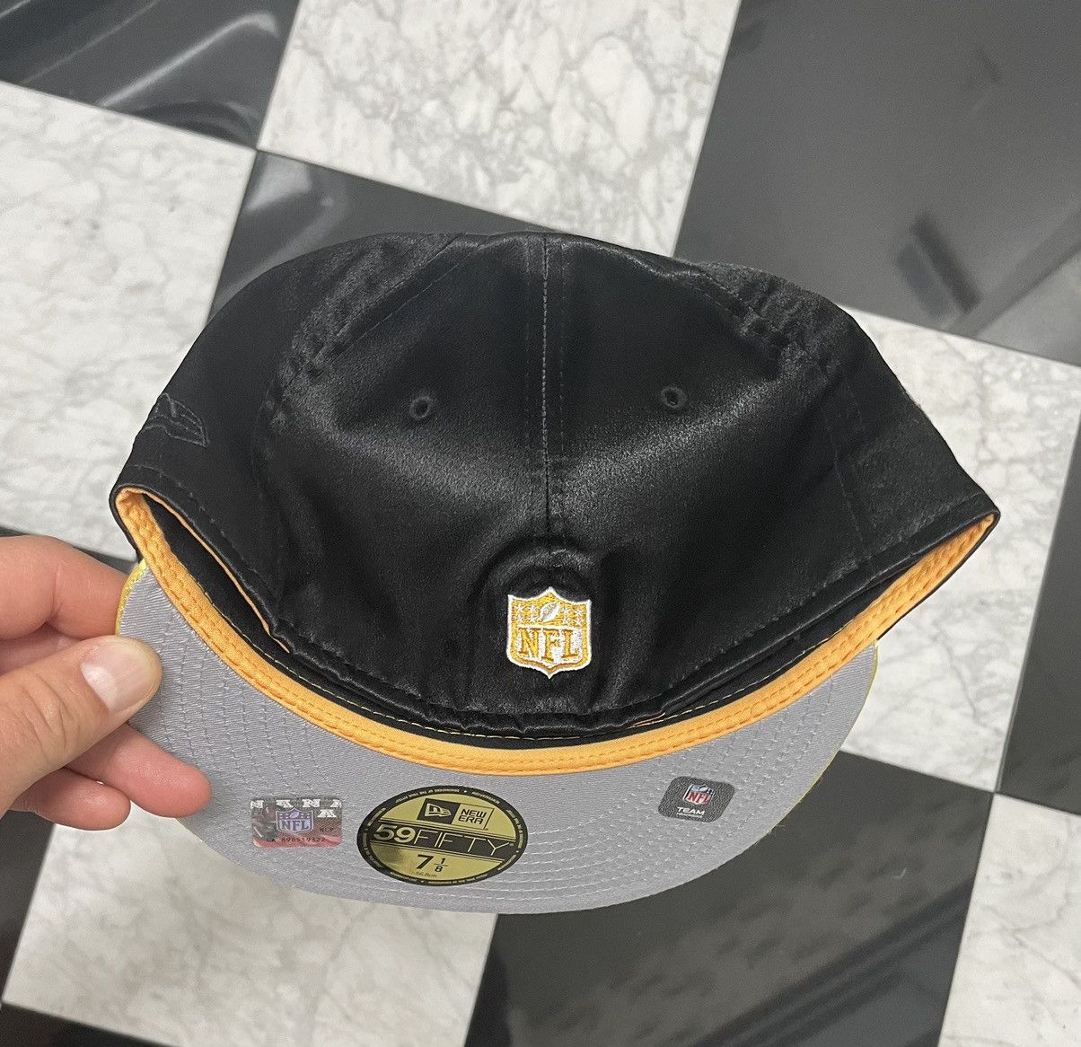 New Era 🔥 Steelers all satin fitted few other sizes available Size ONE SIZE - 3 Thumbnail