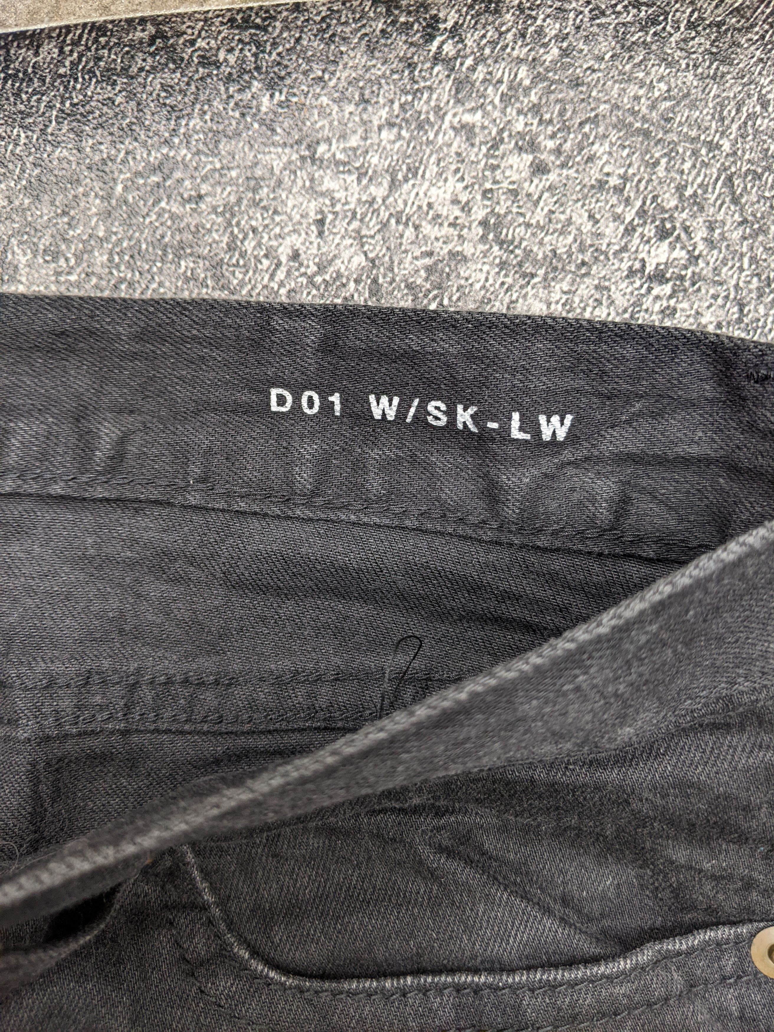 Saint Laurent Paris Saint Laurent Distressed Jeans D 01 W/SK - LW Size US 28 / EU 44 - 13 Thumbnail