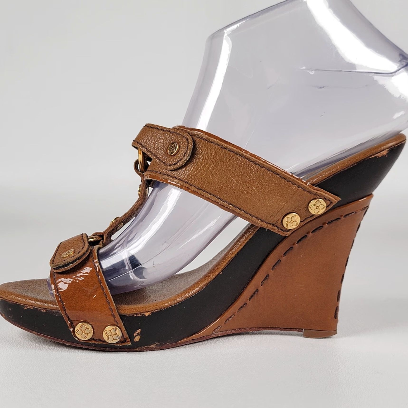 Vintage BCBG Sandals Wedges Sandals Platform High Heel Brown 36 B Women Slip On Strappy Leather Upper Wood Outsole Solid Pattern Size US 6 / IT 36 - 5 Thumbnail