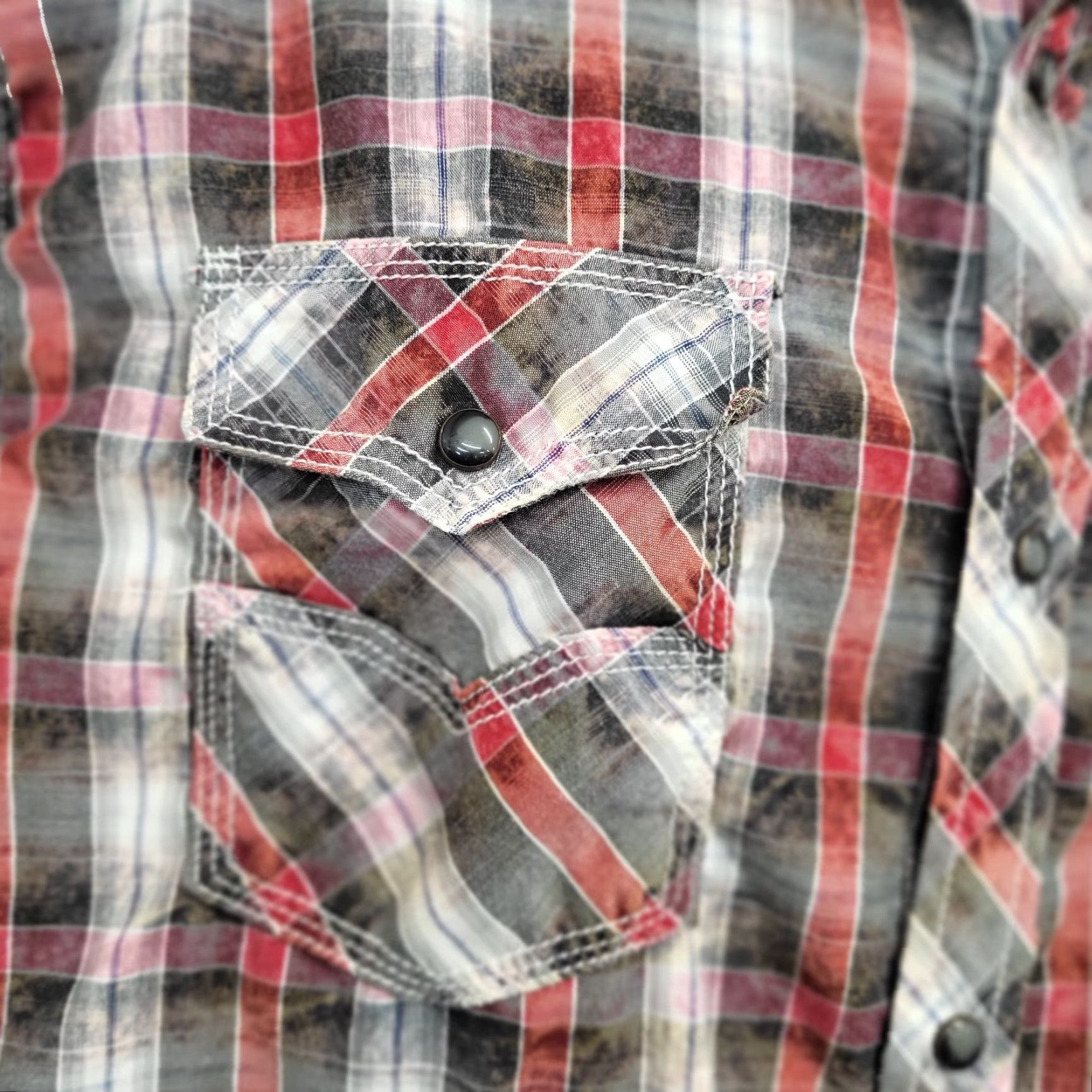 BKE BKE Vintage Shirt Mens XL Slim Fit Red Black Plaid Pearl Snap Buckle Western Shirt Mens XL Red Black Plaid Pearl Snap Buckle Western Size US XL / EU 56 / 4 - 5 Thumbnail
