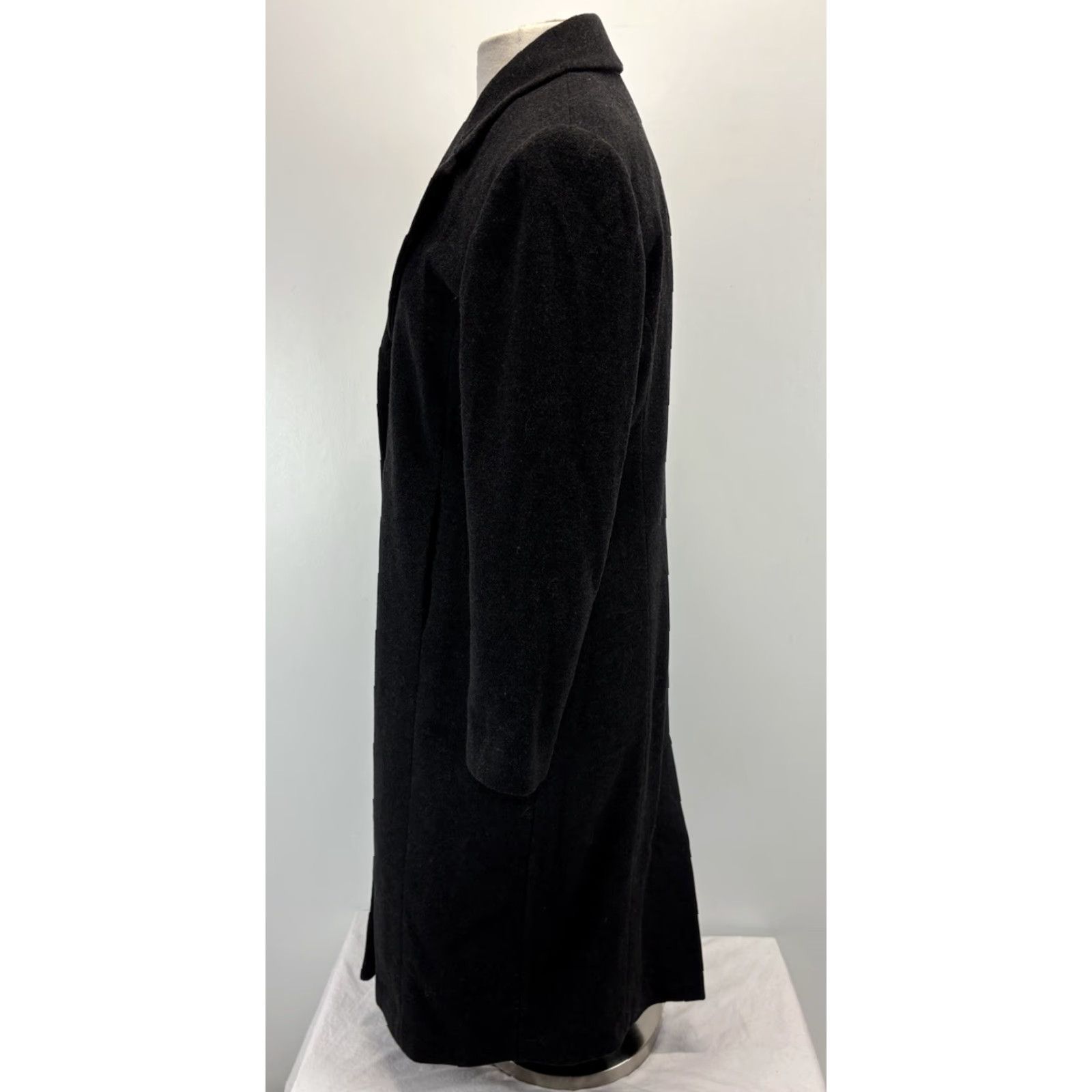 Vintage VINTAGE Chadwicks Womens Coat Long Wool Charcoal Gray 10P Petite Overcoat Classic Dark Academia Womens Size L / US 10 / IT 46 - 2 Thumbnail