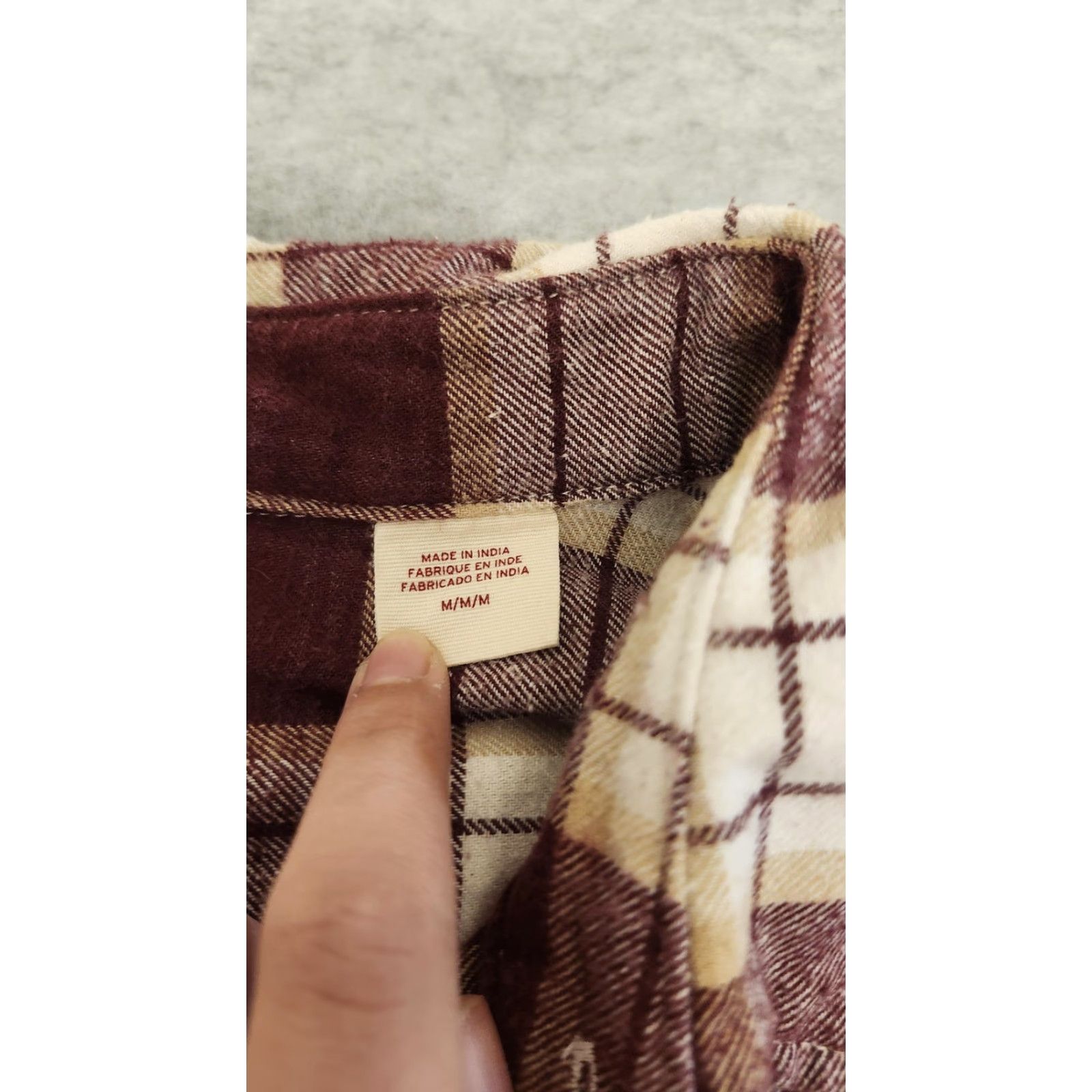Levi's Levi's Flannel Shirt Mens Medium Maroon Plaid Long Sleeve Button Front Relaxed Size US M / EU 48-50 / 2 - 3 Thumbnail