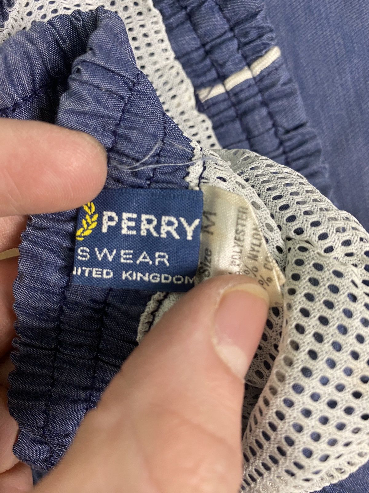 Fred Perry × Vintage Women’s Fred Perry Shorts Vintage Rare Size Medium Size 25" / US 0 / IT 36 - 10 Thumbnail