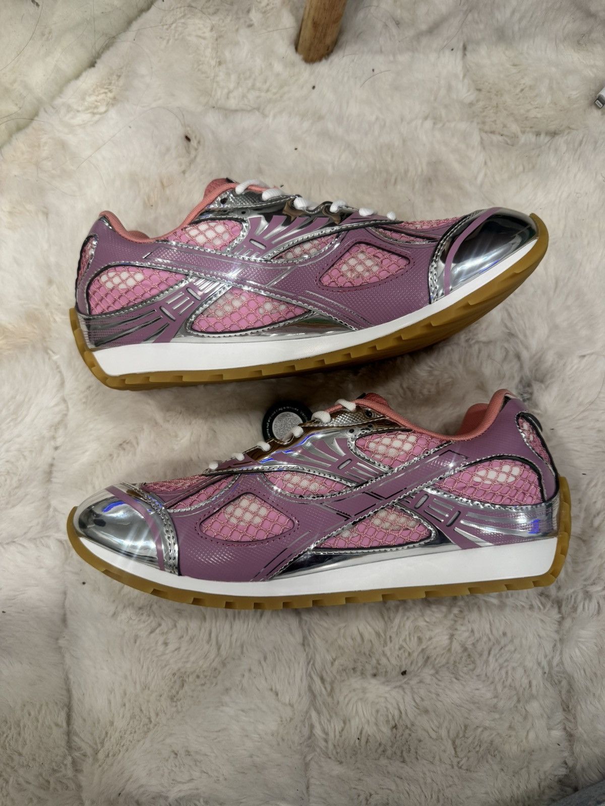 Bottega veneta orbits