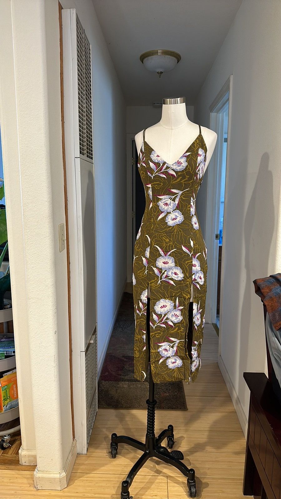Urban Outfitters Silence + Noise Gemini Khaki Crepe Midi Dress size 2 Size XS / US 0-2 / IT 36-38 - 2 Thumbnail