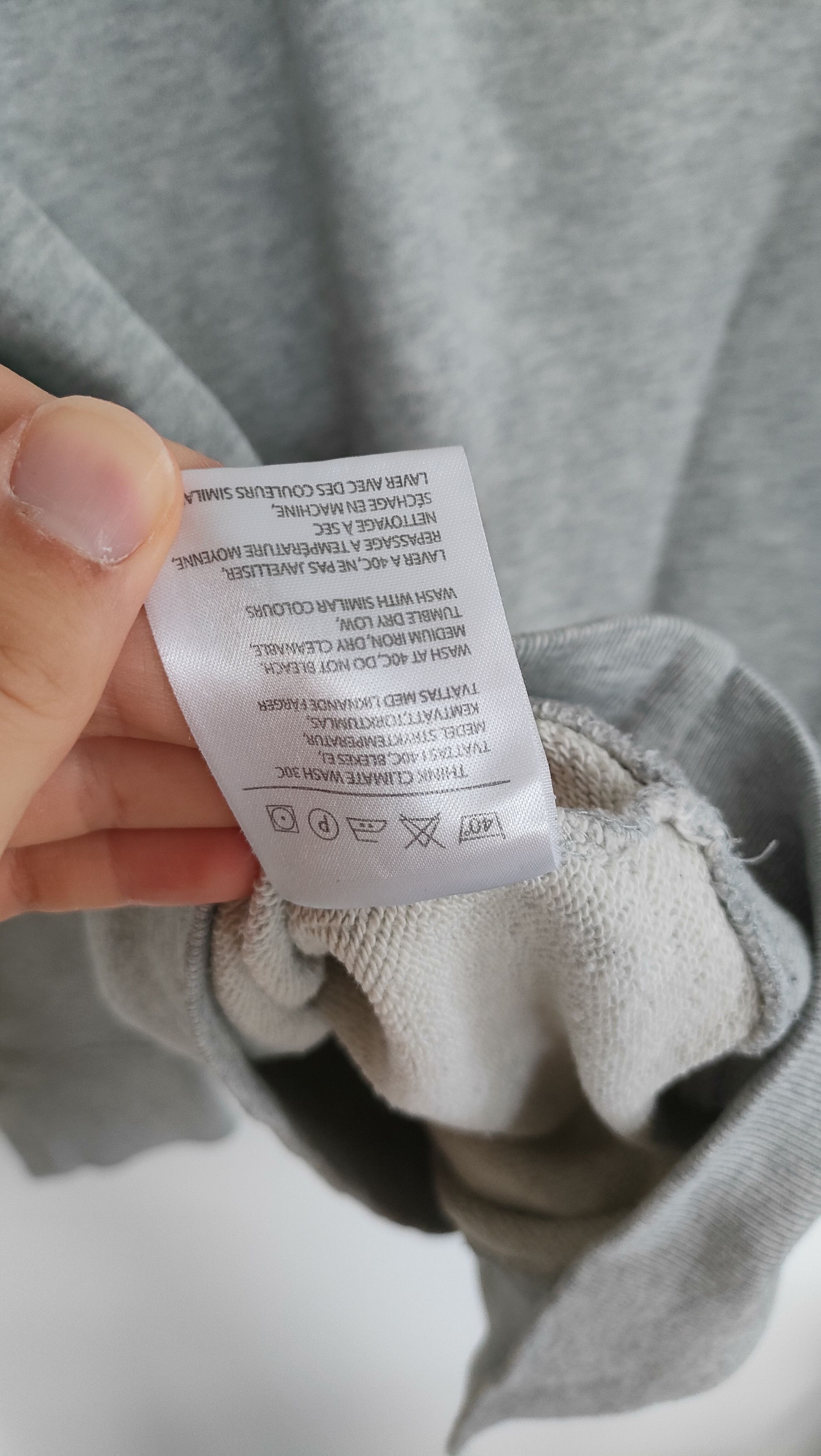 Acne Studios Acne Studios MONTREAL SWEDEN AW11 runway crewneck Size US S / EU 44-46 / 1 - 9 Thumbnail