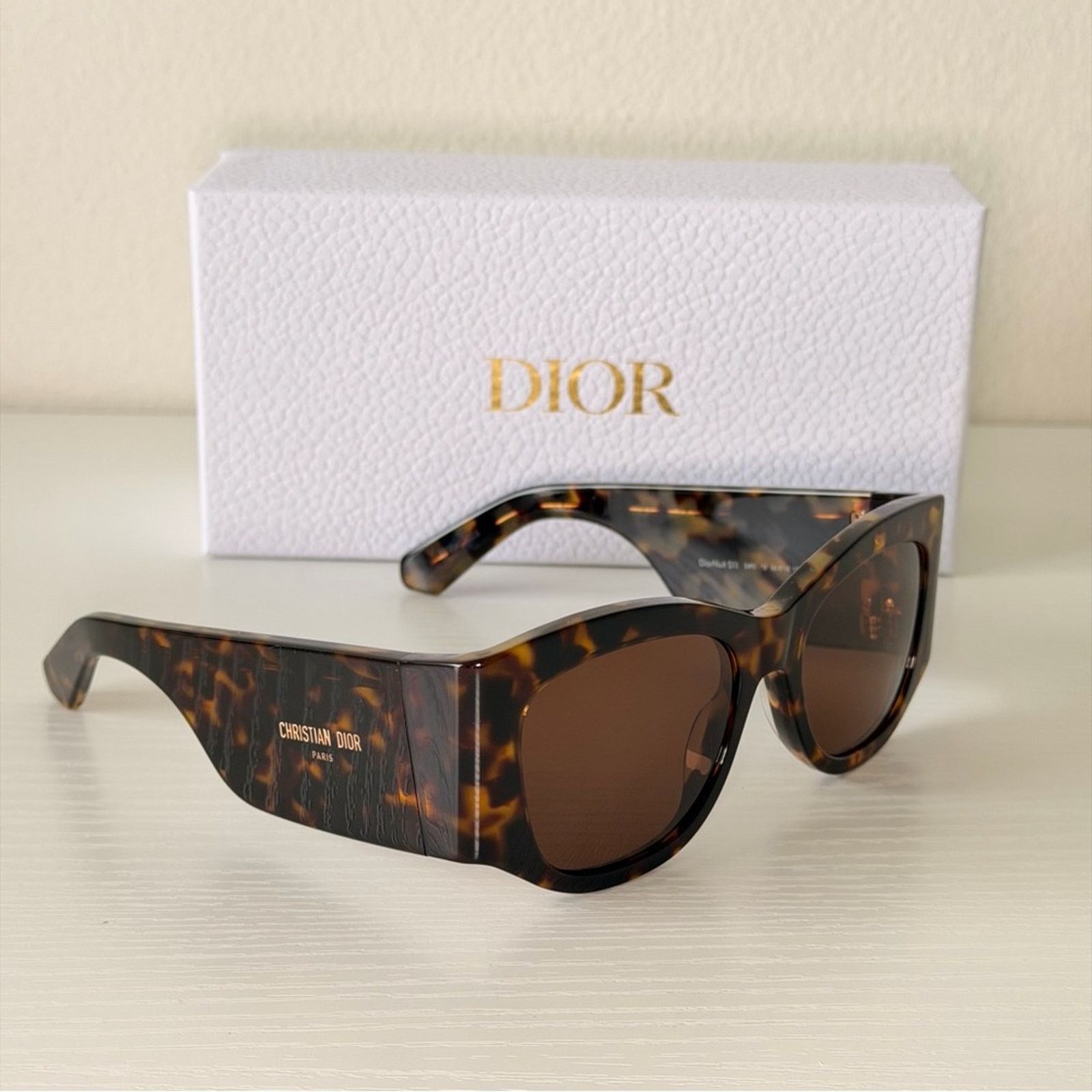 New Dior Brown Tortoise Shell Sunglasses, DiorNuit S1I 24F0 display picture 3