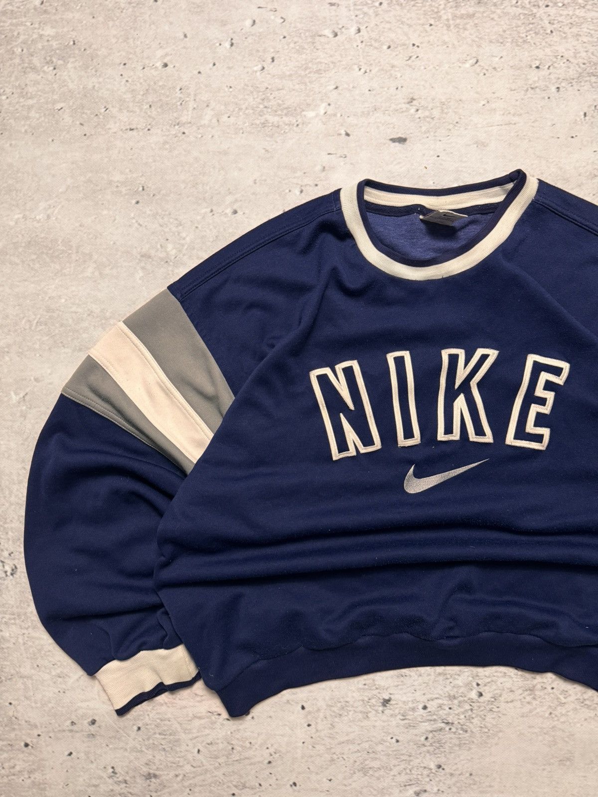 Nike × Vintage NIKE VINTAGE CENTER LOGO OVERSIZE BOXY SWEATSHIRT Size US L / EU 52-54 / 3 - 2 Thumbnail