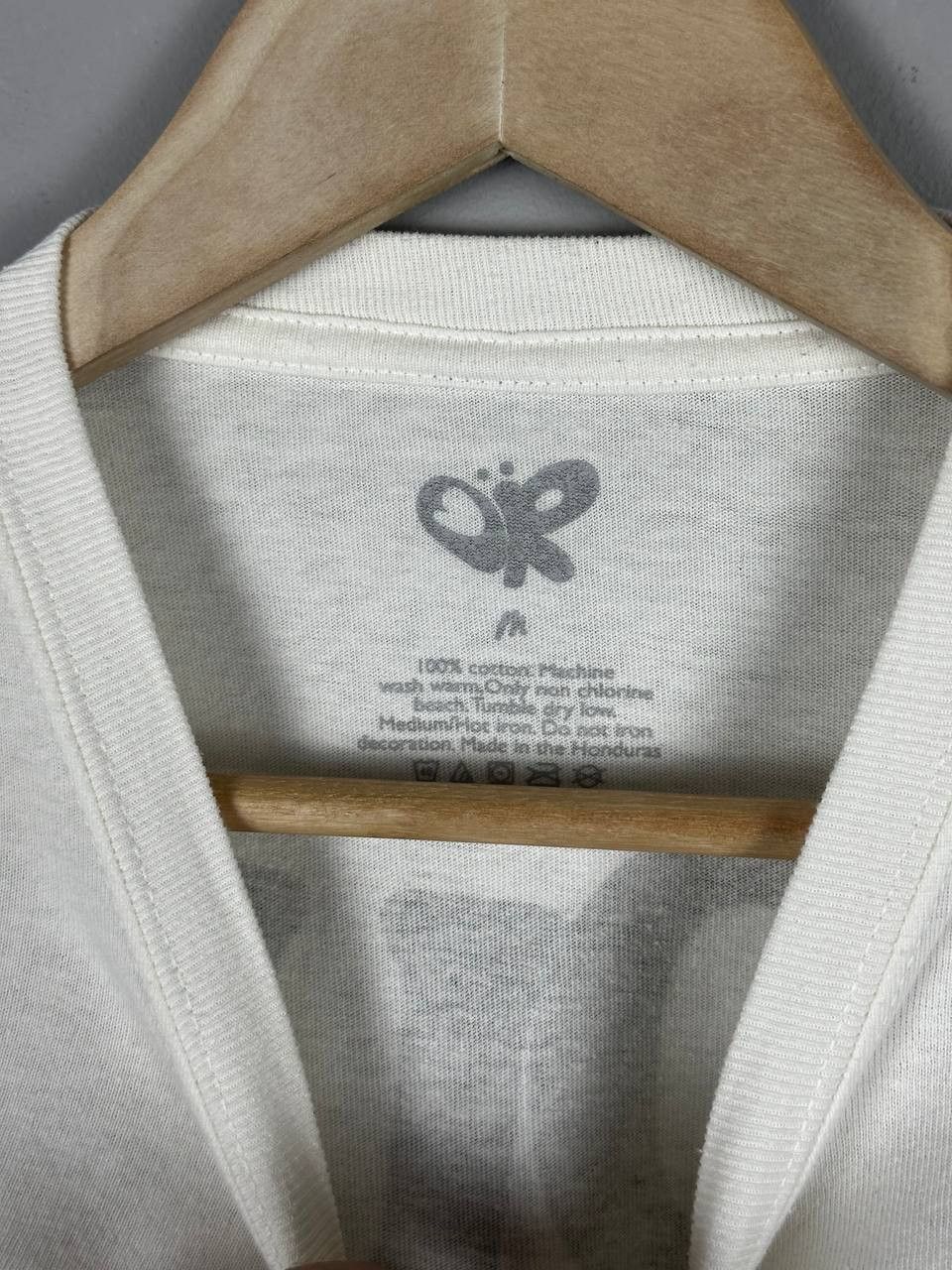 Band Tees Olivia Rodrigo Sour Tour Track list White Tee Size M / US 6-8 / IT 42-44 - 4 Thumbnail