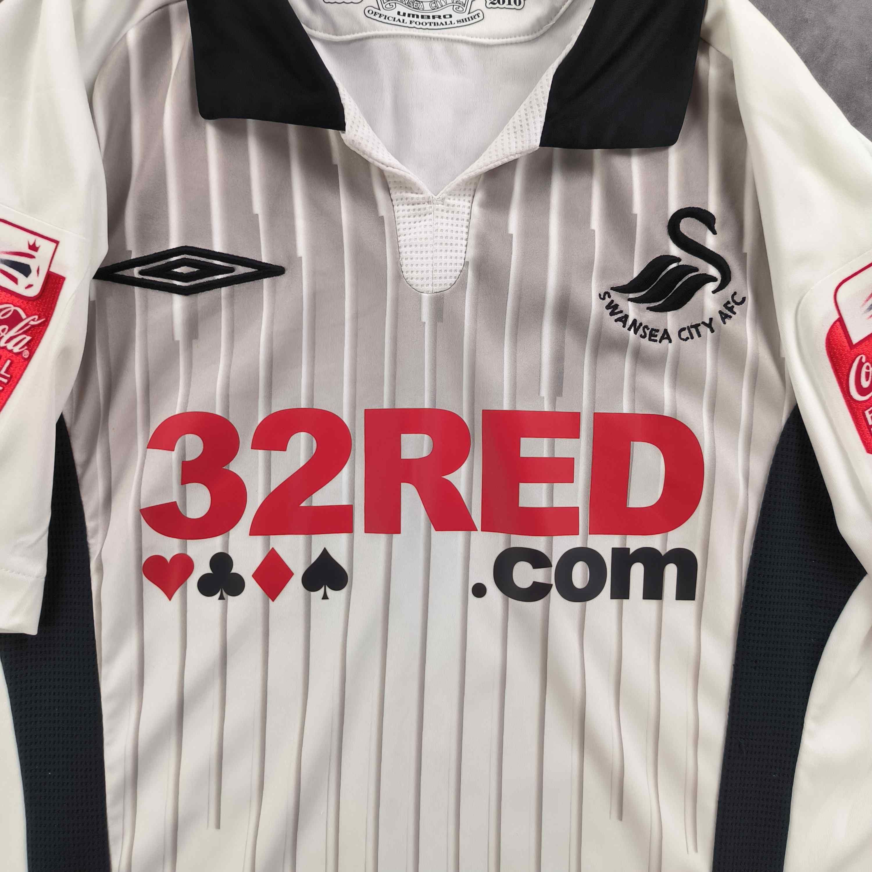 Umbro Swansea City 2009-10 Umbro home Britton football jersey sz S Size US S / EU 44-46 / 1 - 3 Thumbnail