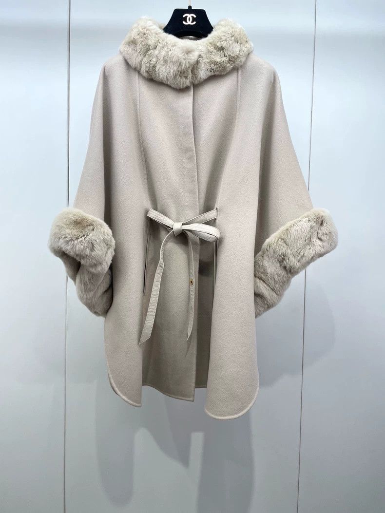 Loro Piana LORO PIANA Classic Totoro cloak and coat Size M / US 6-8 / IT 42-44 - 1 Thumbnail