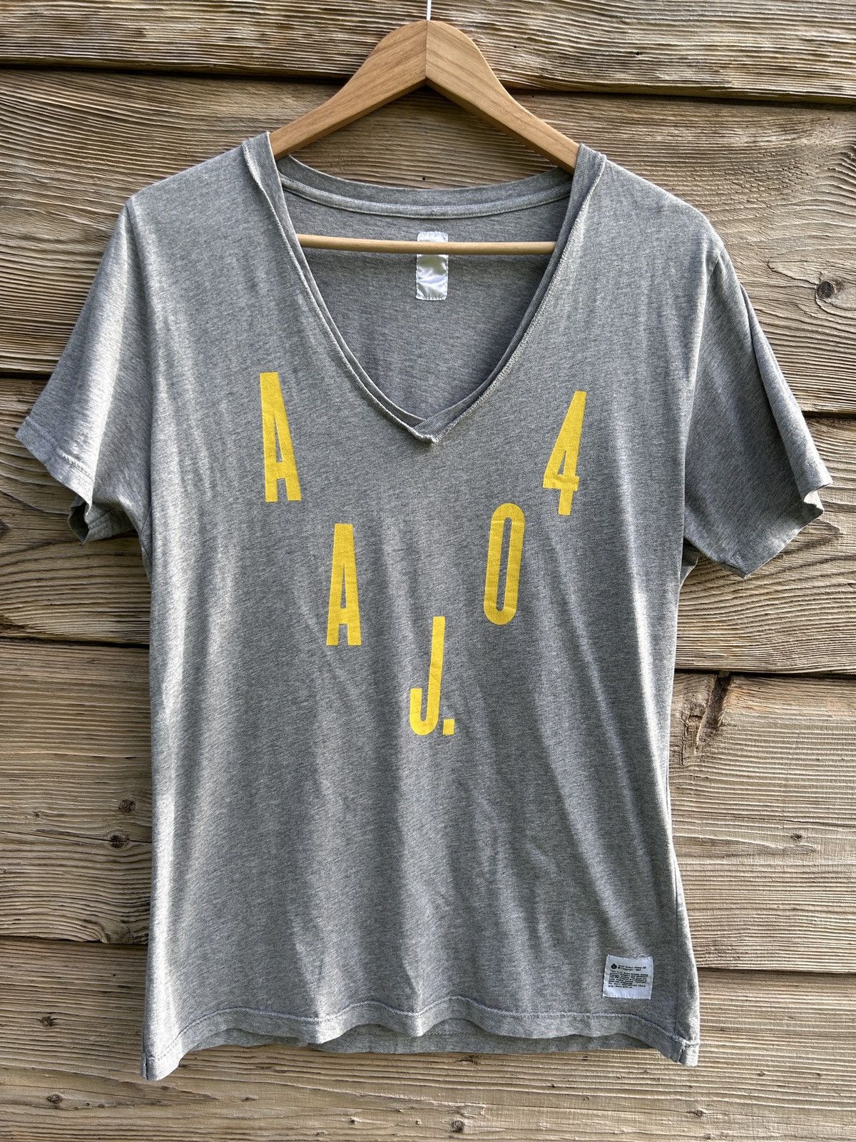 00s Vintage Acne Action Jeans AAJ04 V Neck T-Shirt