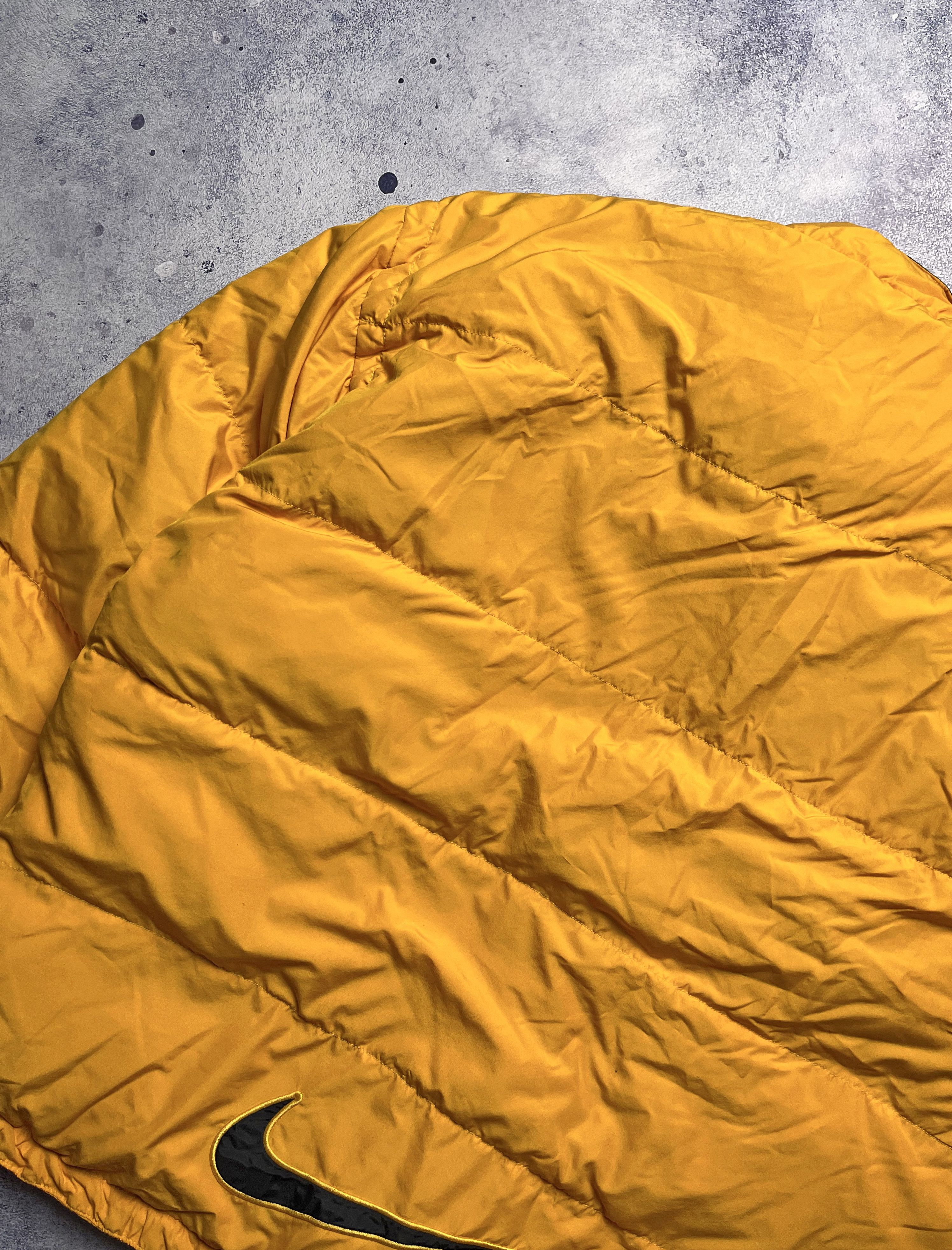 Nike Nike 90's Vintage Big Logo Light Puffer Jacket Gorpcore Size US L / EU 52-54 / 3 - 12 Thumbnail