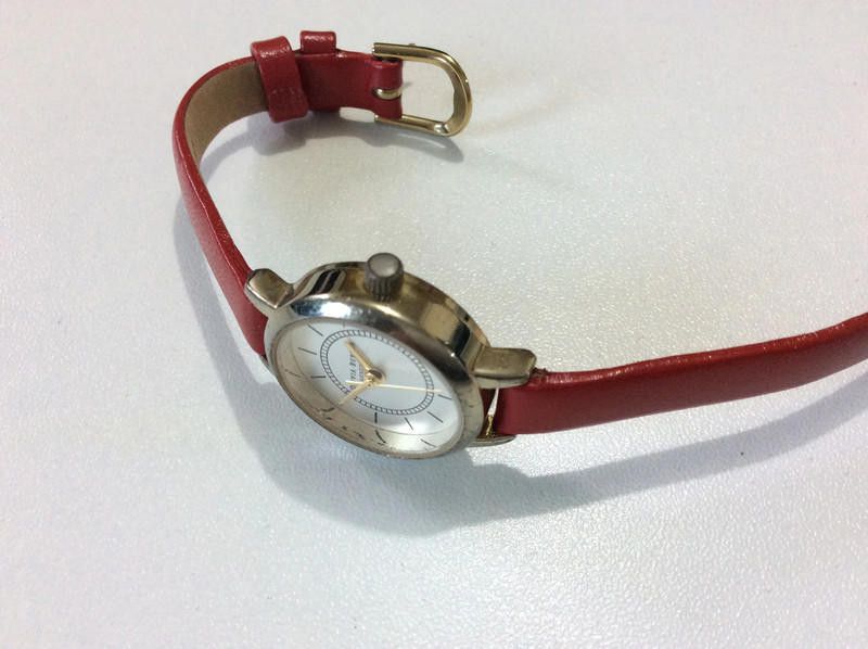 Designer olivia ladies gold dial red leather strap watch Size ONE SIZE - 4 Thumbnail