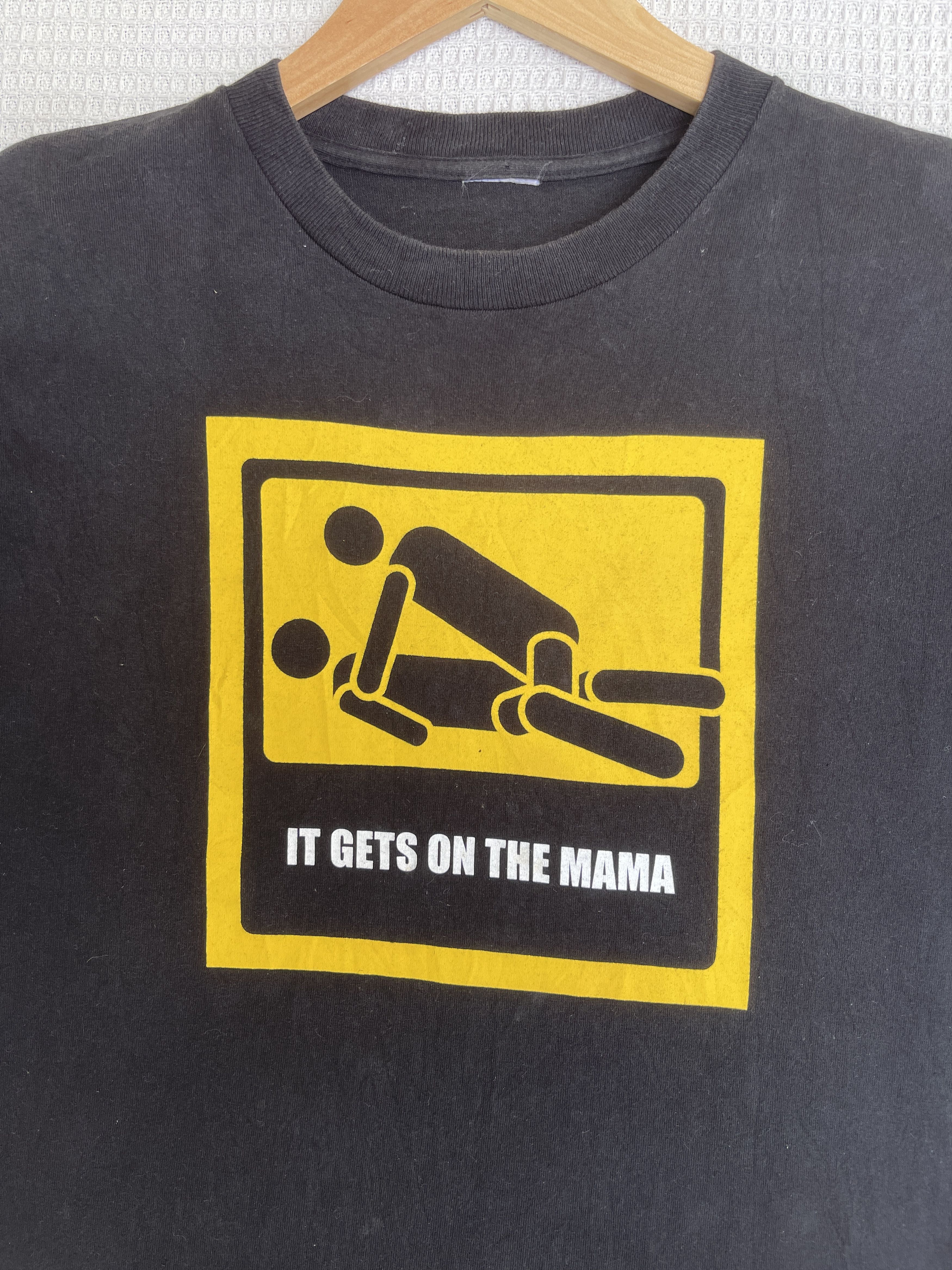 Hot Model Sex Rare🔥Vintage Humor I Gets On The Mama Sexs T-Shirt Size US S / EU 44-46 / 1 - 8 Thumbnail