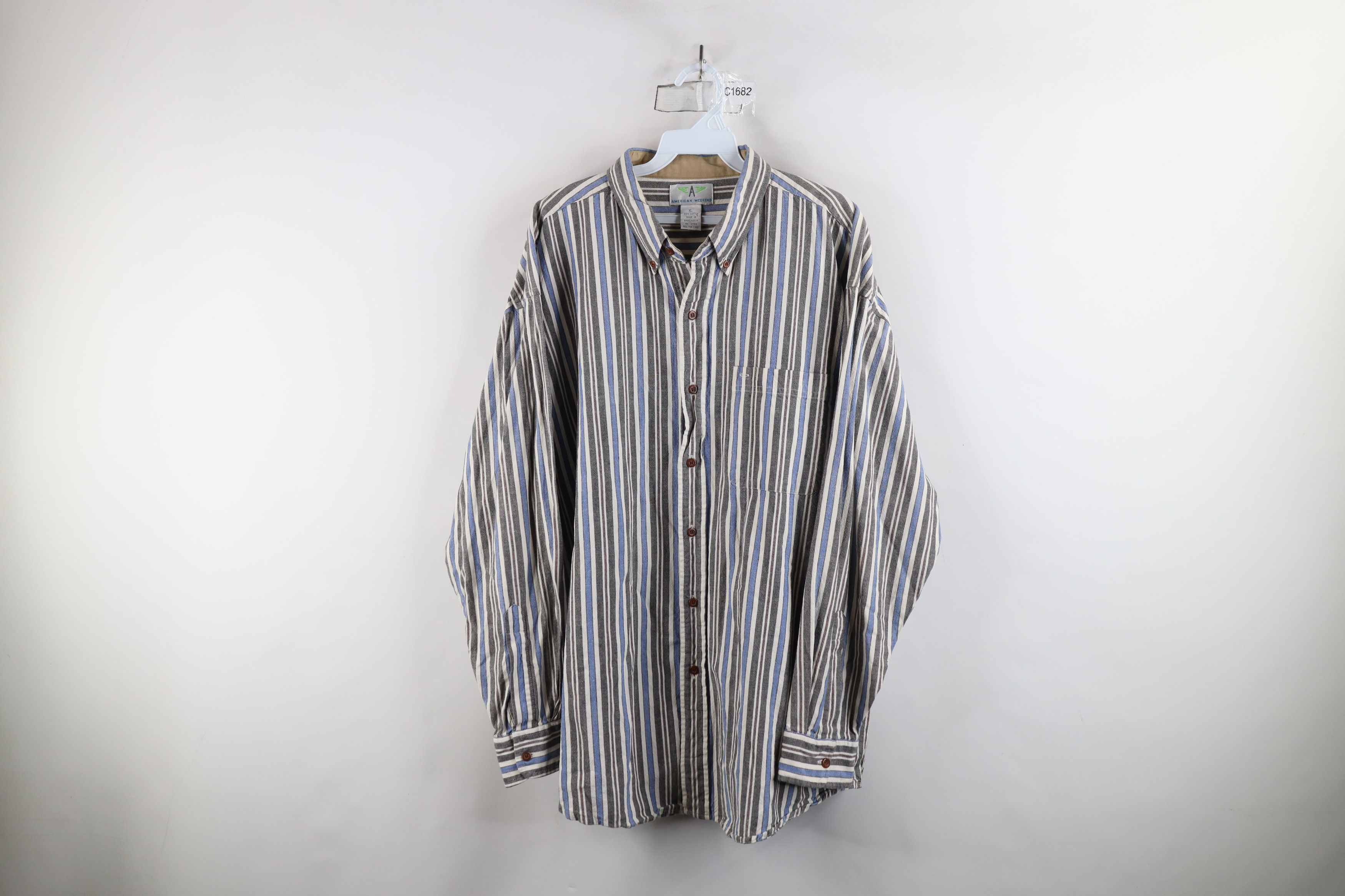 Vintage Vintage 90s Streetwear Striped Collared Button Down Shirt Size US XL / EU 56 / 4 - 1 Thumbnail