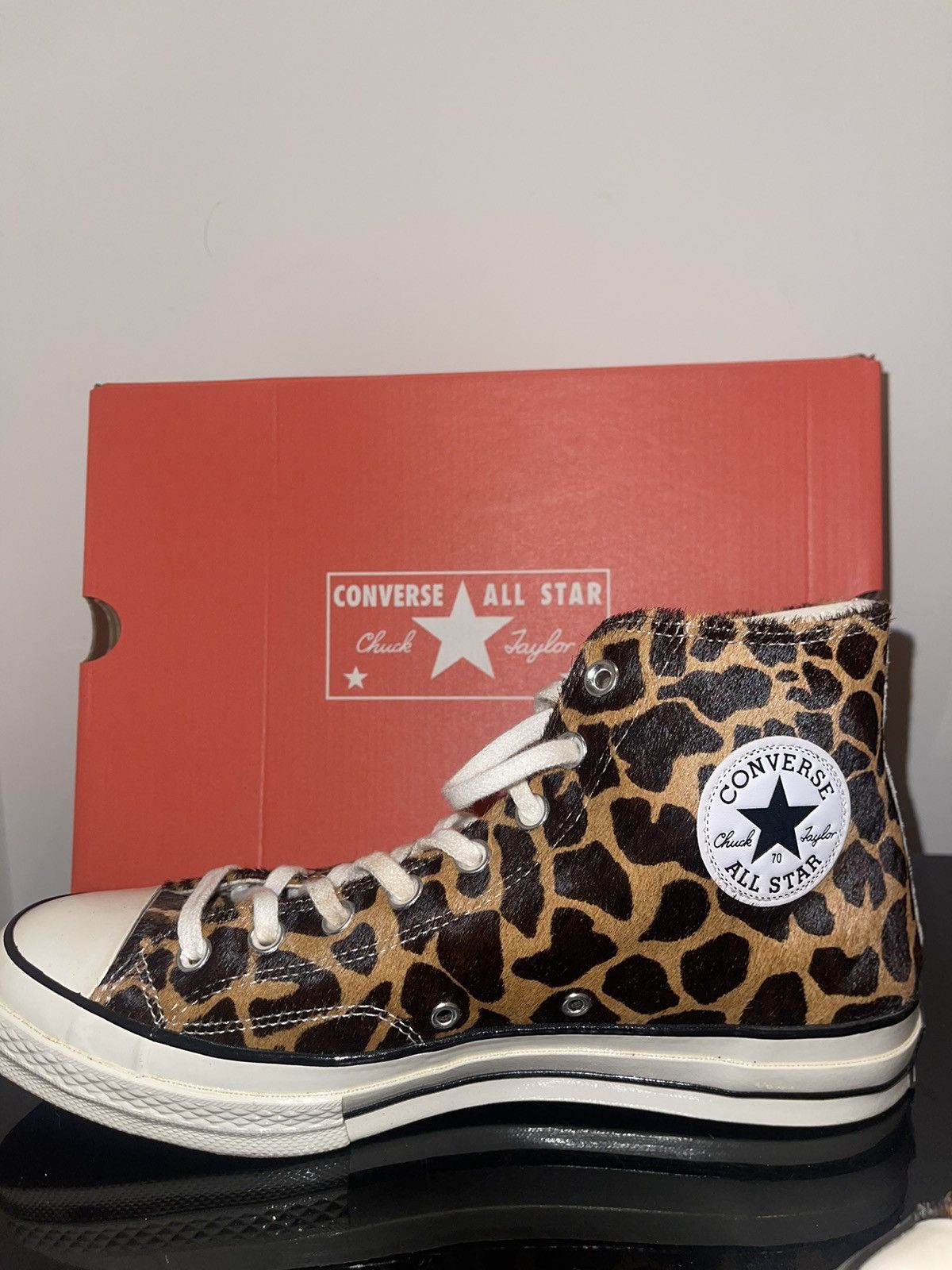 Converse RARE Giraffe Printed Fur Converse Size US 9.5 / EU 42-43 - 3 Thumbnail