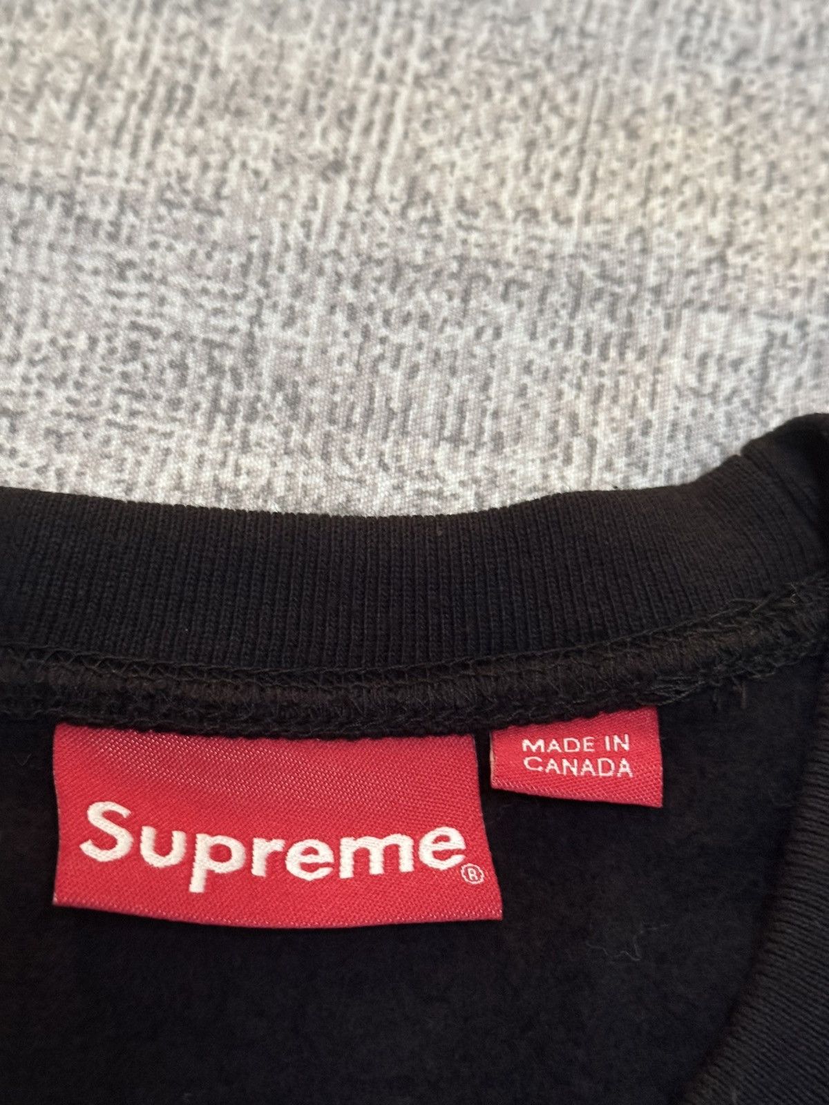 Supreme Supreme fw18 black on black box logo crewneck Size US M / EU 48-50 / 2 - 8 Thumbnail