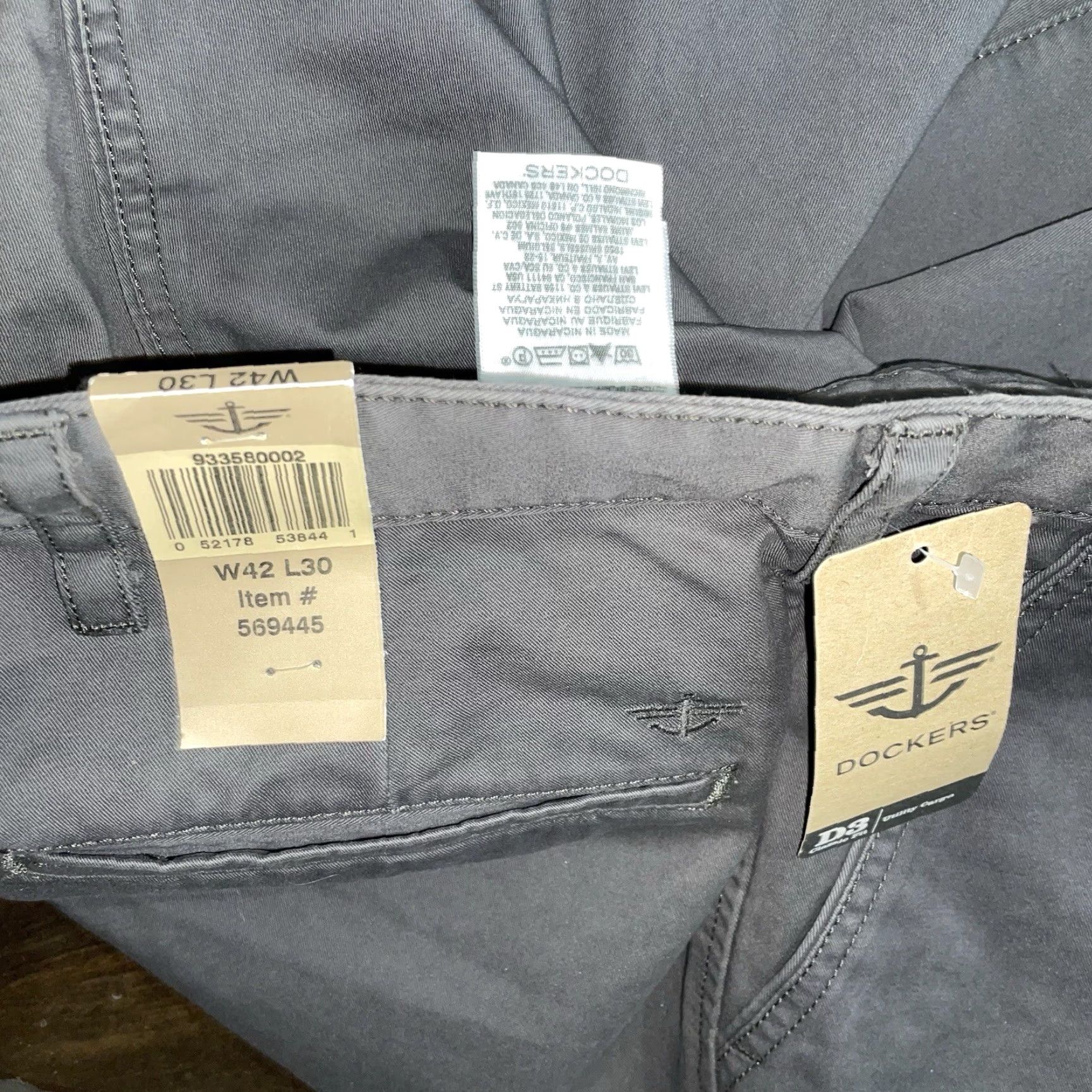 Dockers VINTAGE Dockers Classic Fit Men’s Gray Cotton Chino Pants 42x30 Size US 42 / EU 58 - 4 Thumbnail
