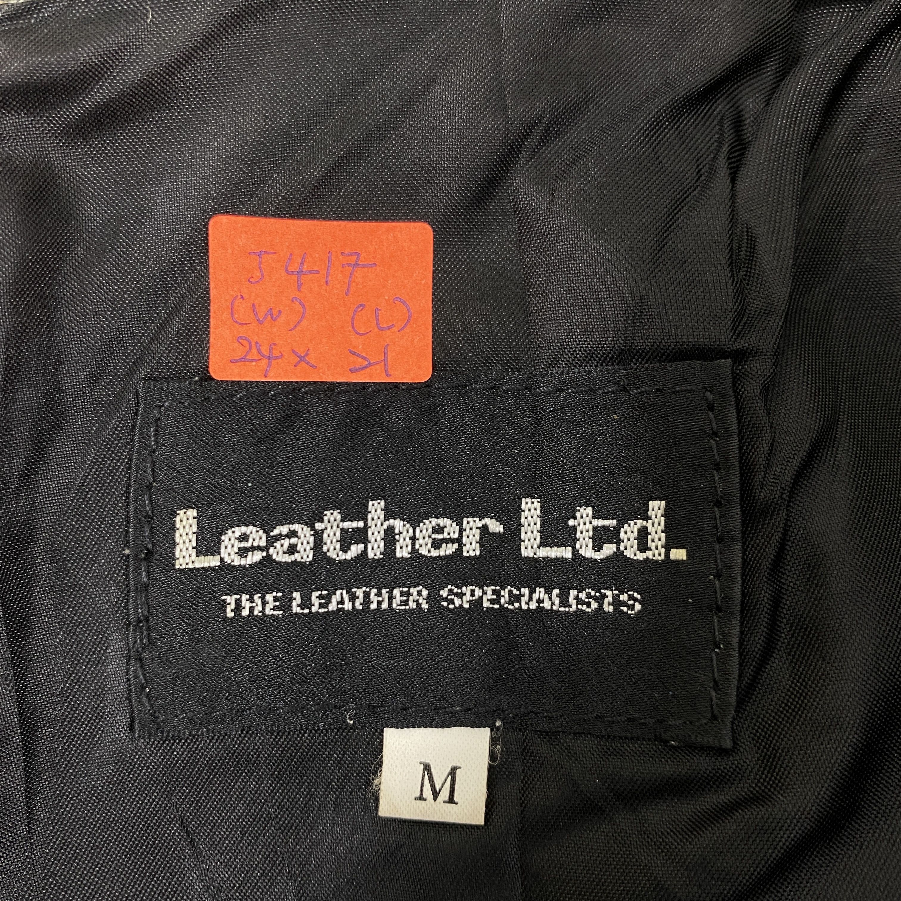 Leather Japanese Brand Black Leather Skirt Women- J417 Size 24" / US 00 / IT 34 - 8 Thumbnail