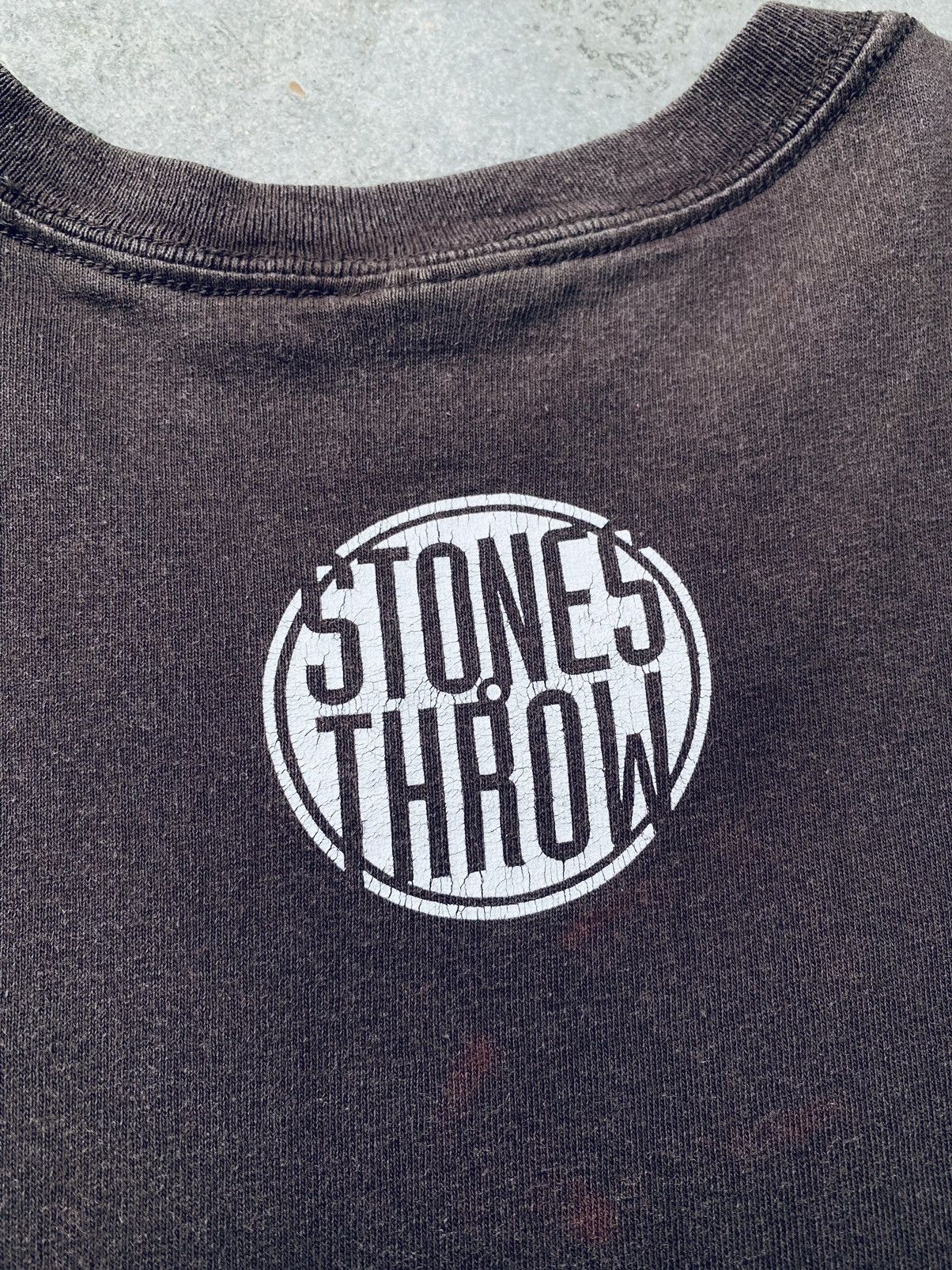 Band Tees Vintage Y2k JDilla Donuts Stones Throw Record Band Tee (RIP) Size US L / EU 52-54 / 3 - 11 Thumbnail