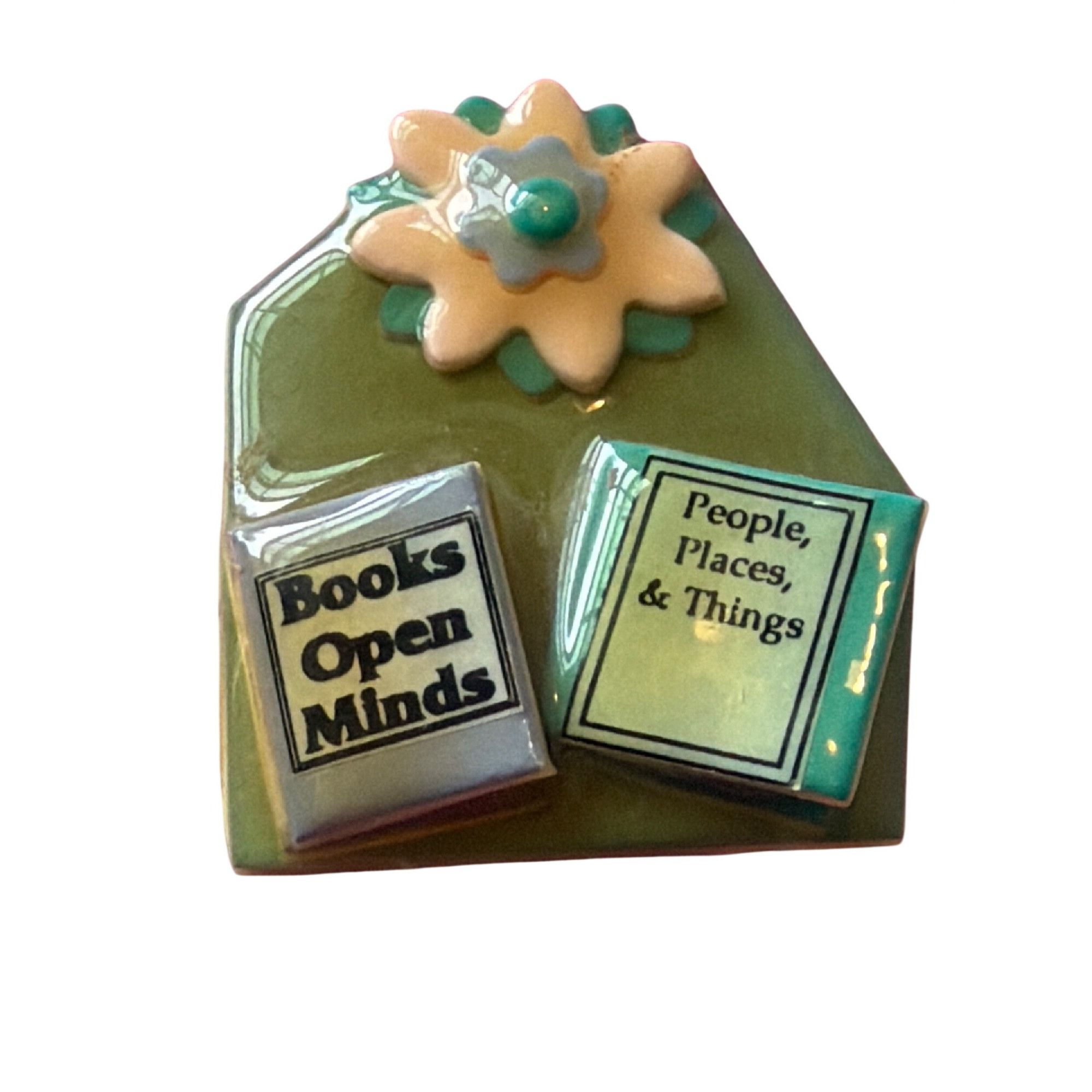 Other Vintage Lucinda Pin Brooch Books Open Minds Flower Green 2.2 Size ONE SIZE - 1 Thumbnail