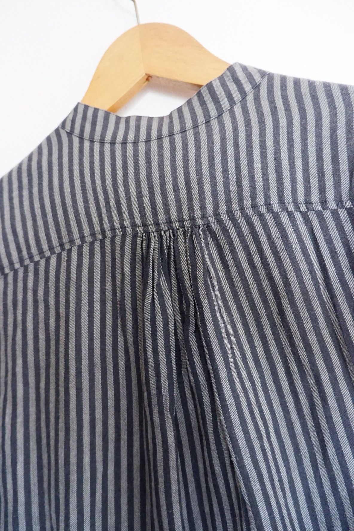 Kazuyuki Kumagai Attachment Kazuyuki Kumagai Attachment Collarless Shirts Tunics Size US M / EU 48-50 / 2 - 8 Thumbnail