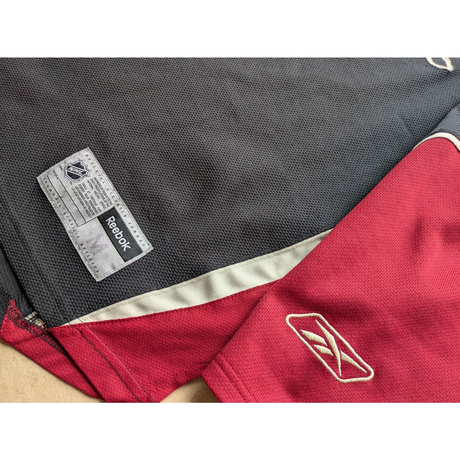 NHL × Reebok Arizona Coyotes 2000s Rbk jersey Leap M 3rd Alt Phoenix vtg Size US M / EU 48-50 / 2 - 7 Thumbnail