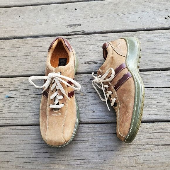 Vintage 90s y2k Skechers Tan Brown Nubuck Suede Sneakers