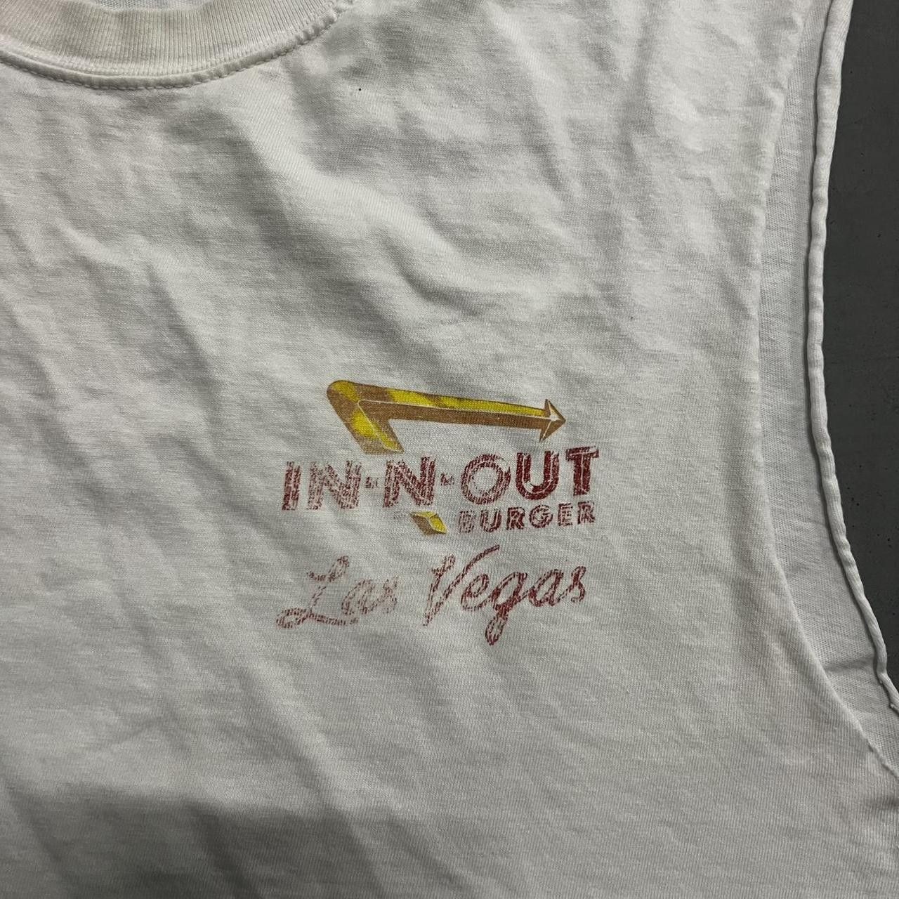 Vintage Vintage Y2K/2000s 2003 IN-N-Out Burger Tank Top! Size US L / EU 52-54 / 3 - 5 Thumbnail