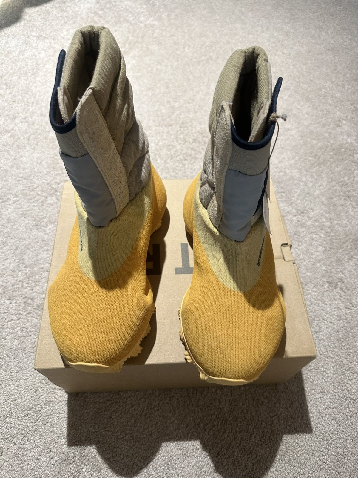 Yeezy Yeezy knit rnr Size US 6.5 / EU 39-40 - 2 Thumbnail