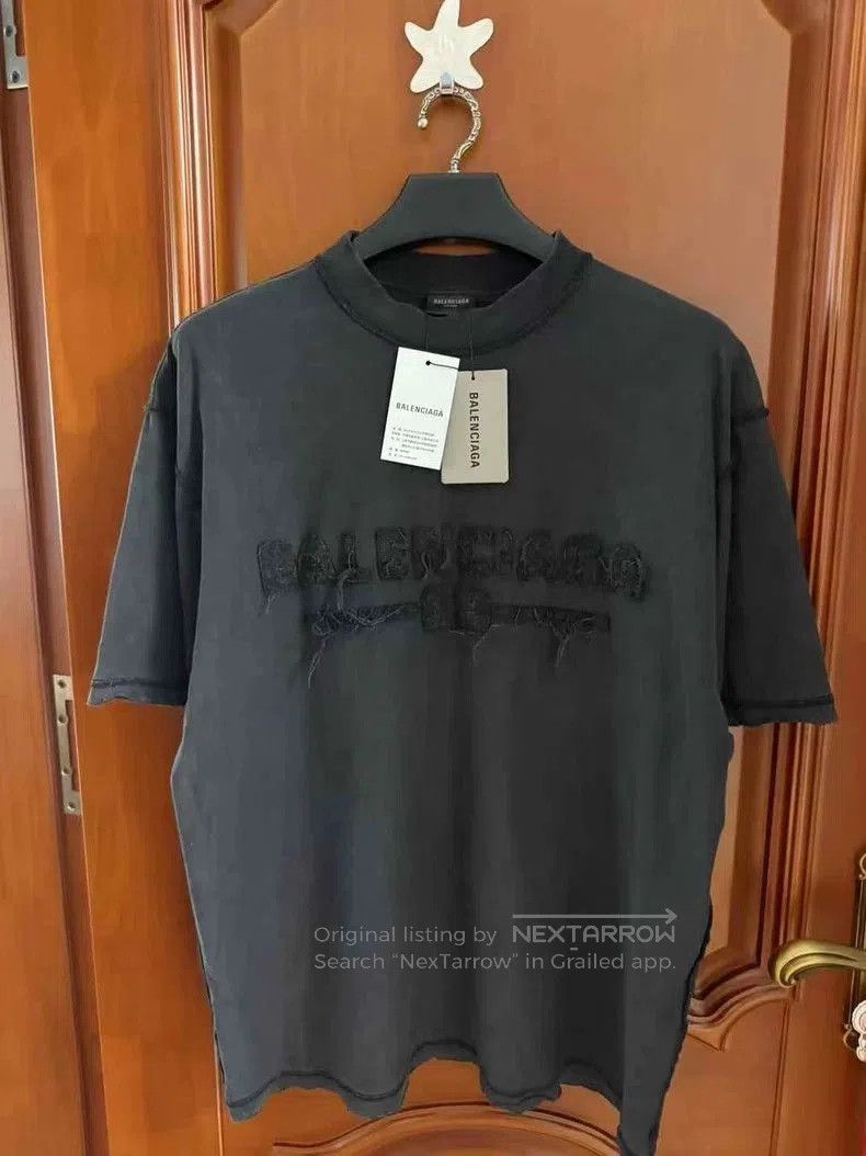 Balenciaga Balenciaga 25 Embroidered Logo T-shirt. Size US S / EU 44-46 / 1 - 1 Thumbnail