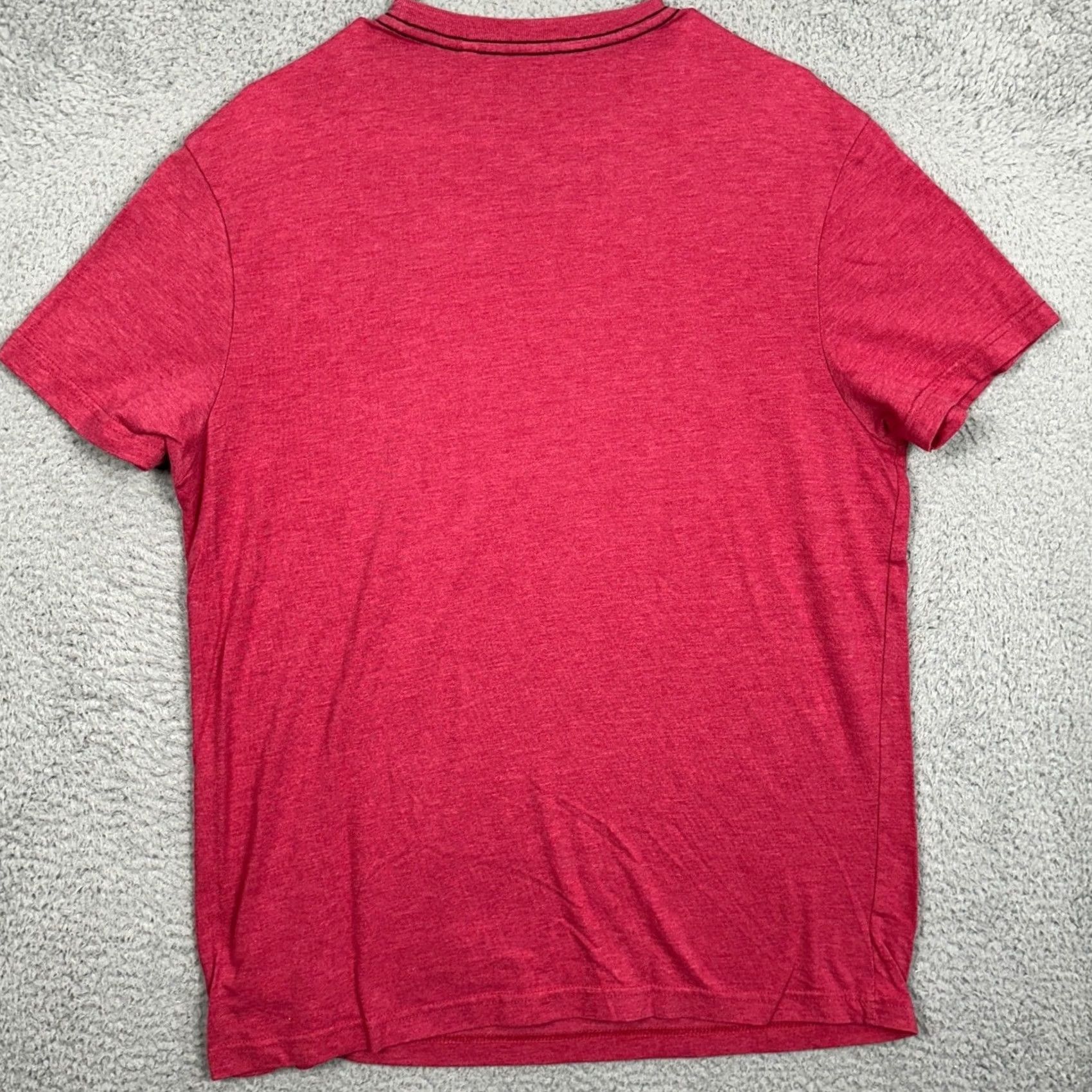 Guess Guess Jeans Mens Large T-Shirt Graphic Tee Red Short Sleeve Crewneck Casual EUC Logo Printed Vintage? No Size US L / EU 52-54 / 3 - 2 Thumbnail